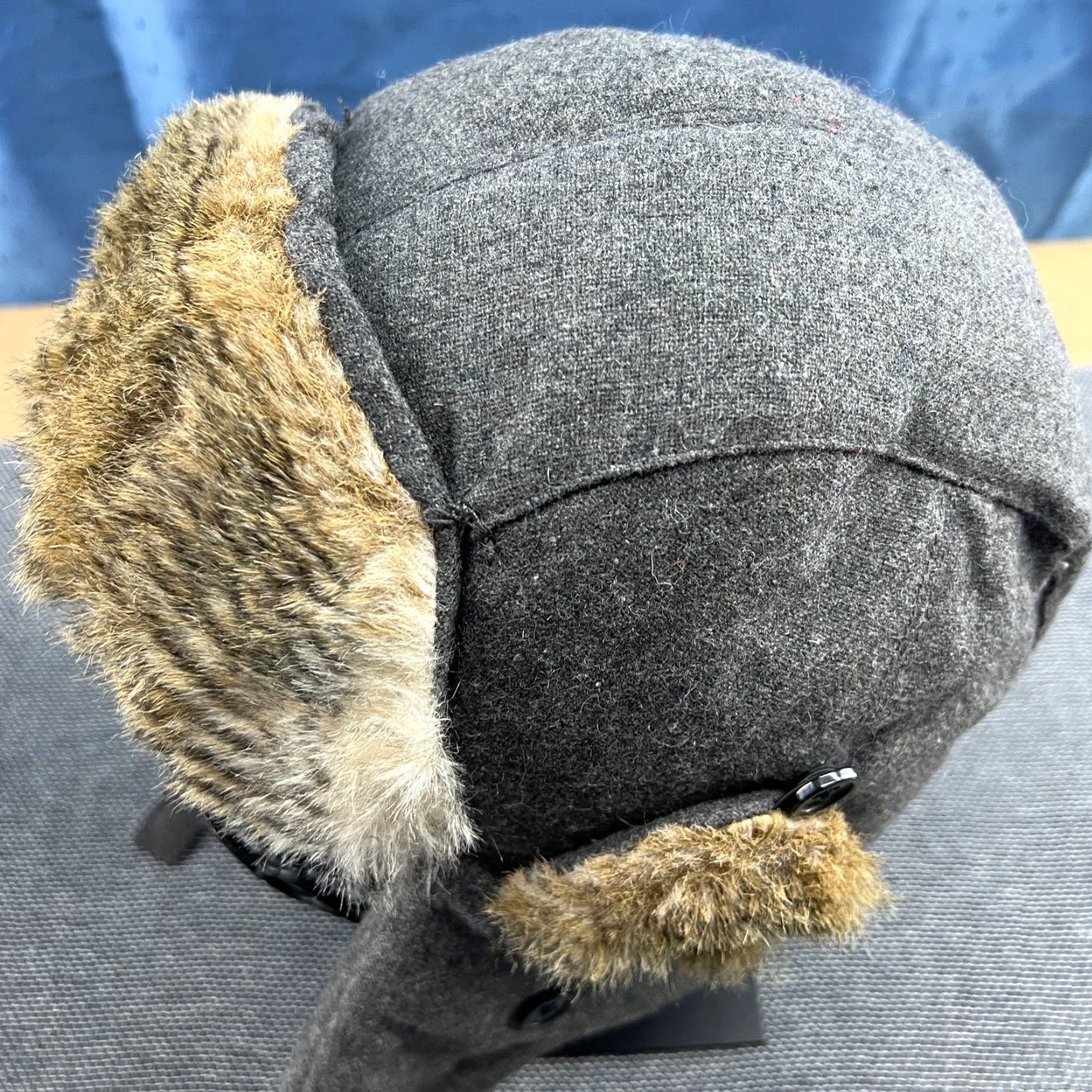 Gant GANT Trapper Hat Wool Viscose Blend Gray Ushanka Ear Flap L-XL Tartan Lining Unisex Adults Wool Viscose Blend Gray Trapper Hat Ladys Mens? Size ONE SIZE - 5 Thumbnail