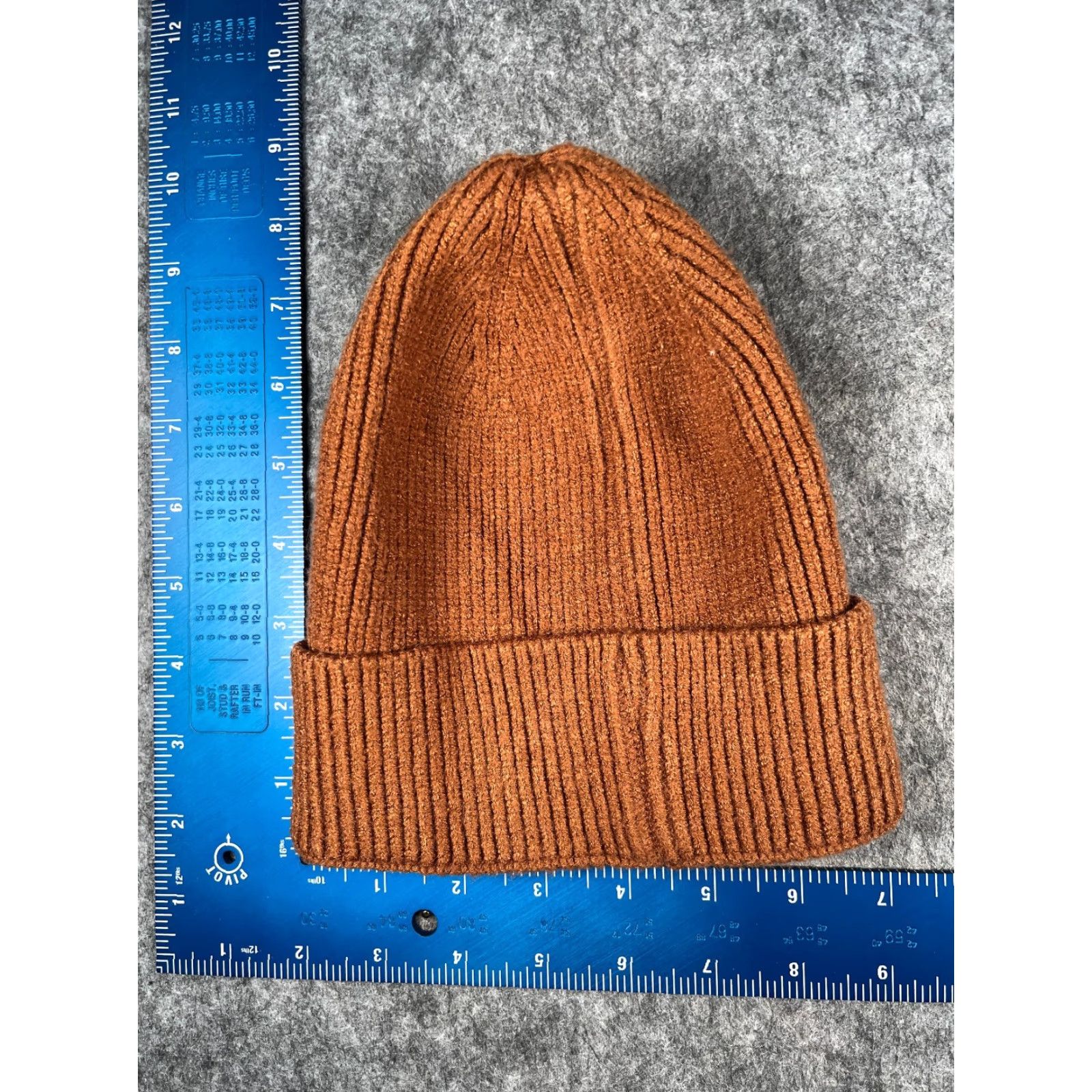 Vintage Freedom Beanie Toque Adult One Size Brown Ribbed Knit 100% Acrylic Cuffed Ski Hat Size ONE SIZE - 4 Thumbnail