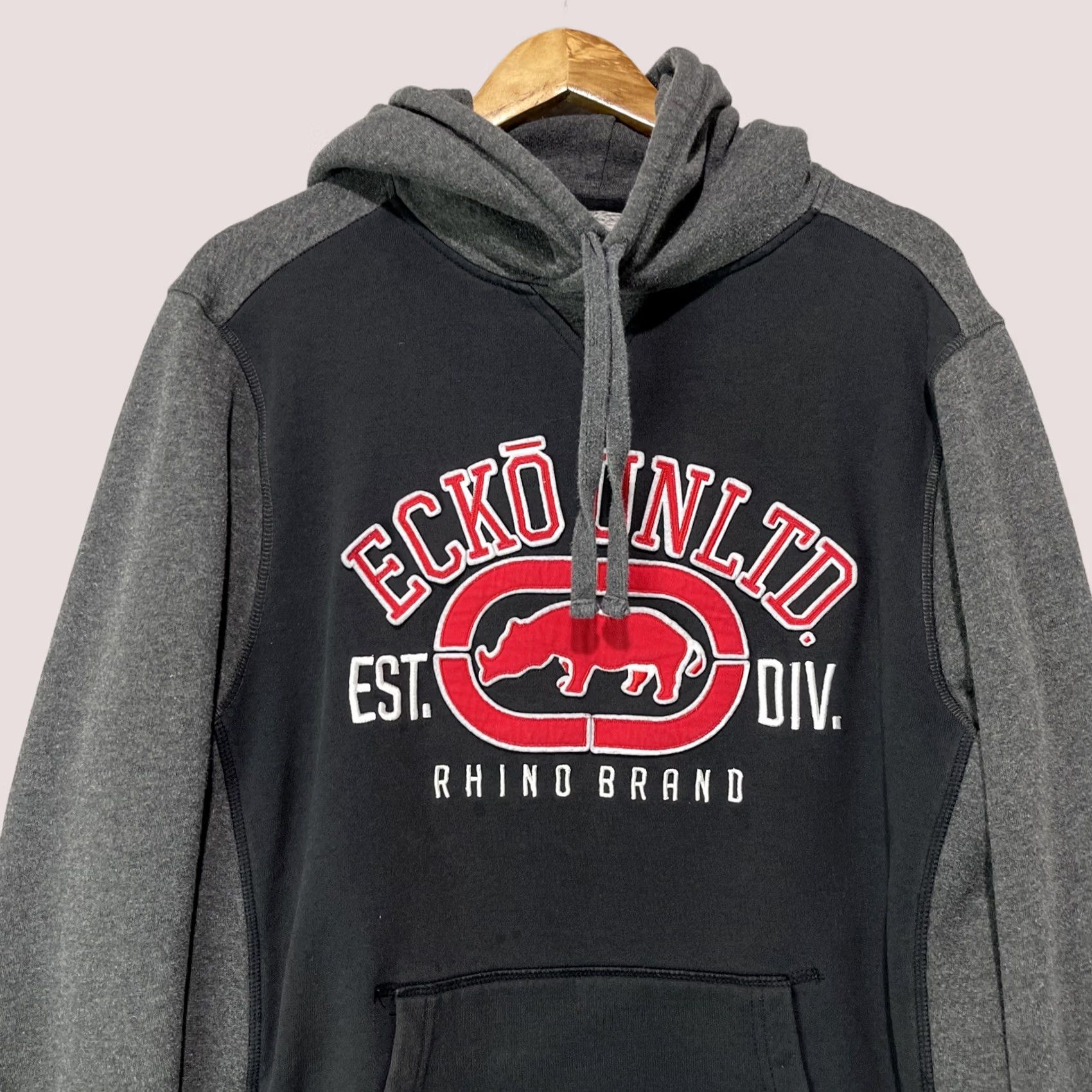 Ecko Unltd. VINTAGE Ecko Unltd Hoodie Mens Large Black Gray Fleece Sweatshirt Pullover Rhino Brand Ladies? Size US L / EU 52-54 / 3 - 1 Thumbnail