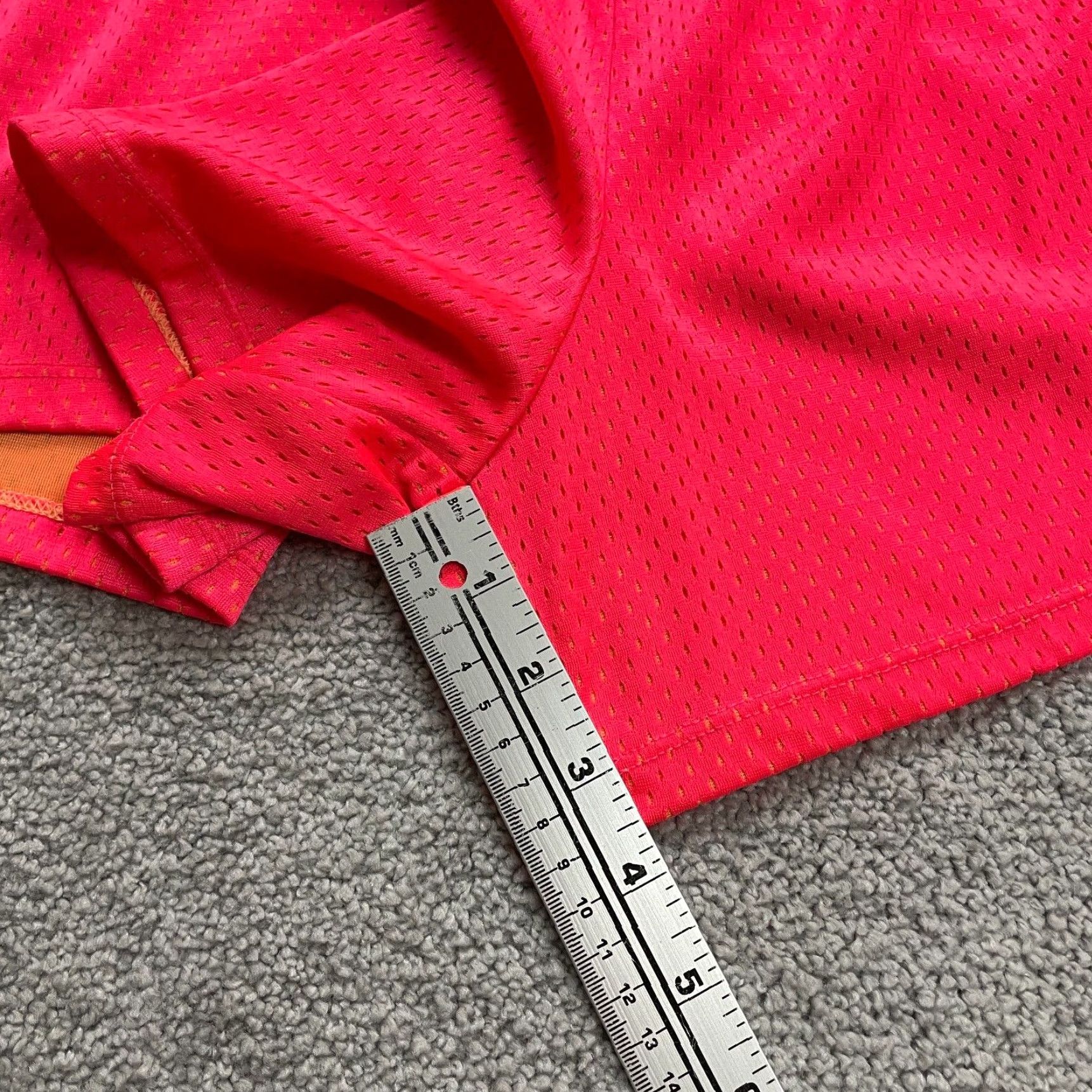 Champion Champion Athletic Shorts Womens Medium Pink Solid 3.5in Inseam Elastic Waist Breathable Pockets Size 32" / US 10 / IT 46 - 7 Thumbnail
