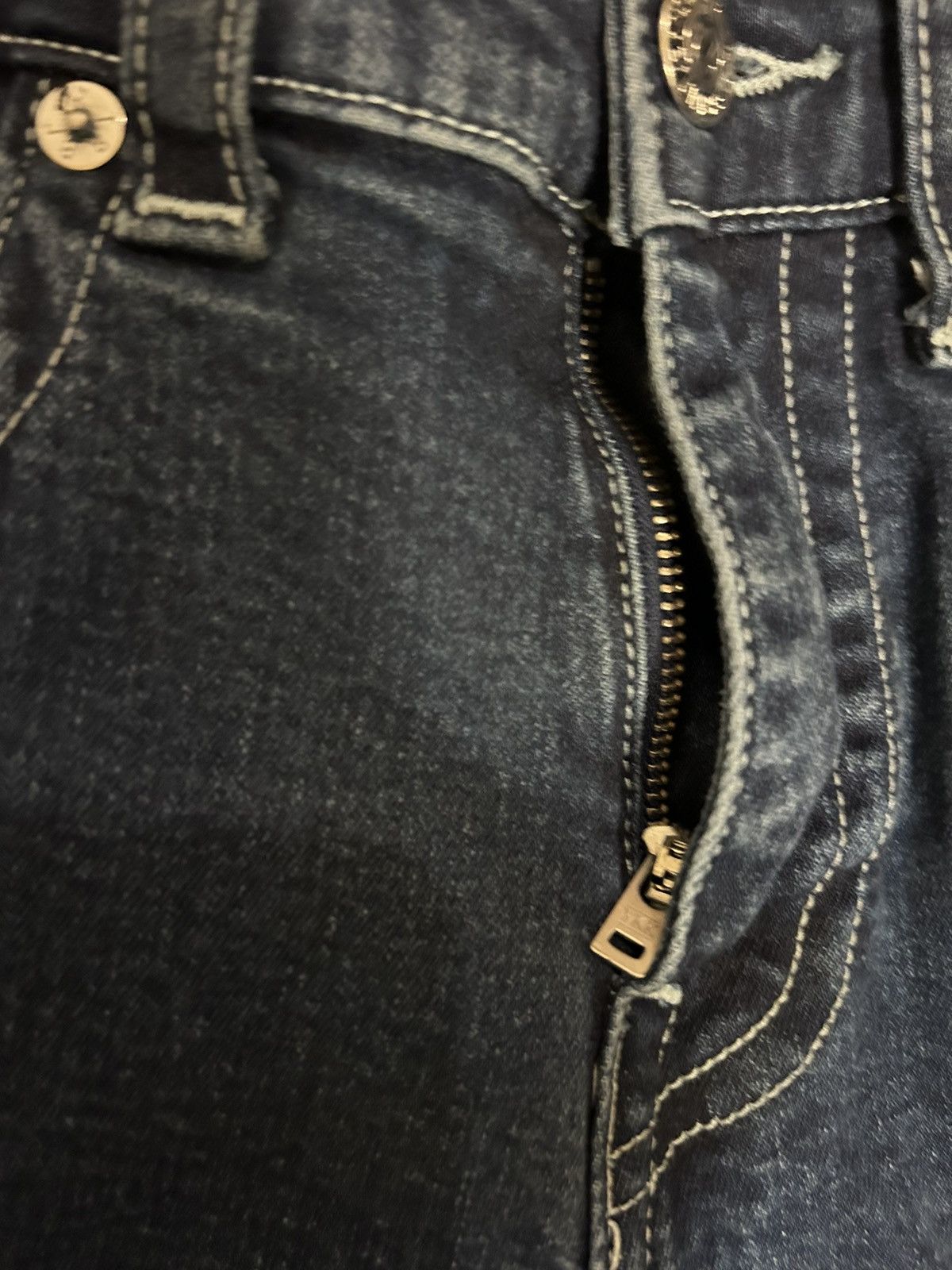 True Religion True religion relaxed straight jeans Size US 33 - 6 Thumbnail
