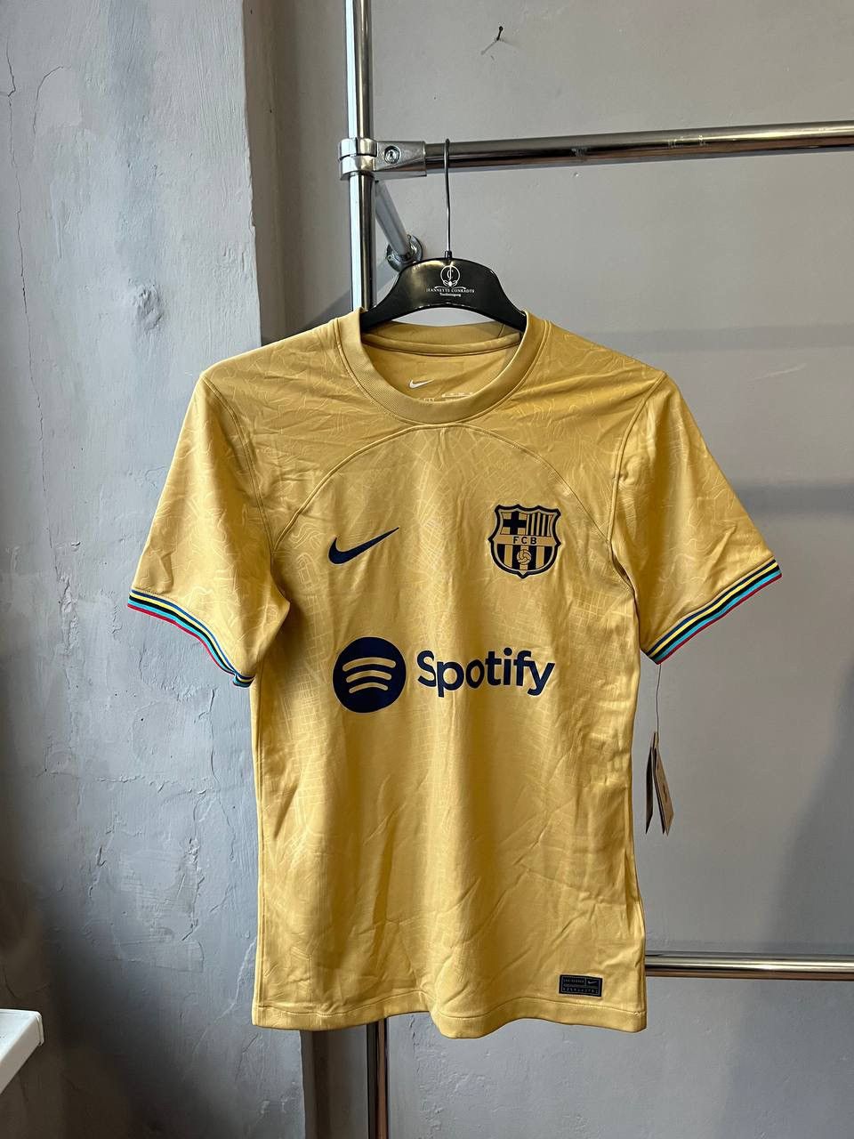 Nike NEW 2022/23 BARCELONA FC AWAY SOCCER JERSEY FOOTBALL SHIRTXS Size US XS / EU 42 / 0 - 2 Thumbnail
