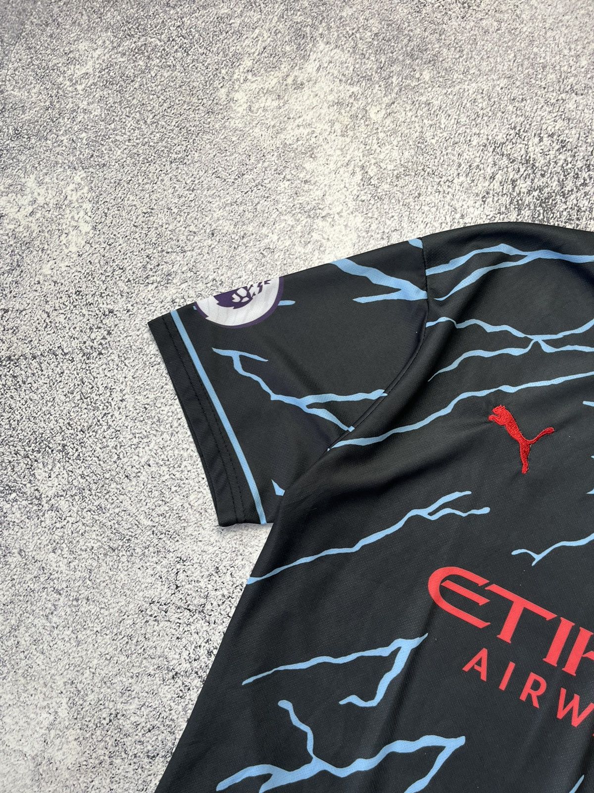 Puma Puma Manchester City soccer jersey blokecore Size US M / EU 48-50 / 2 - 6 Thumbnail