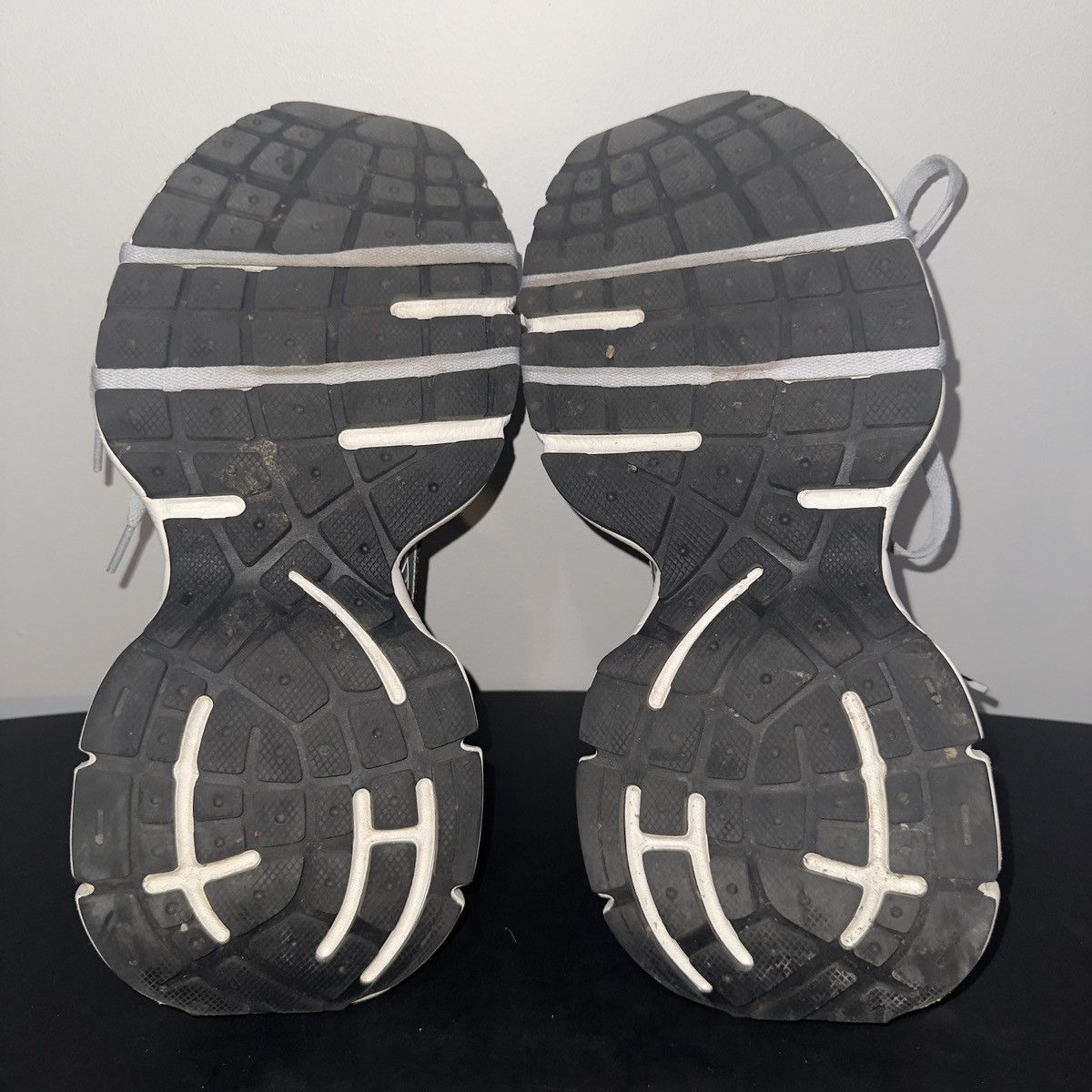 Balenciaga Balenciaga 3XL Black/White Mesh Size 44 Size US 11 / EU 44 - 8 Thumbnail