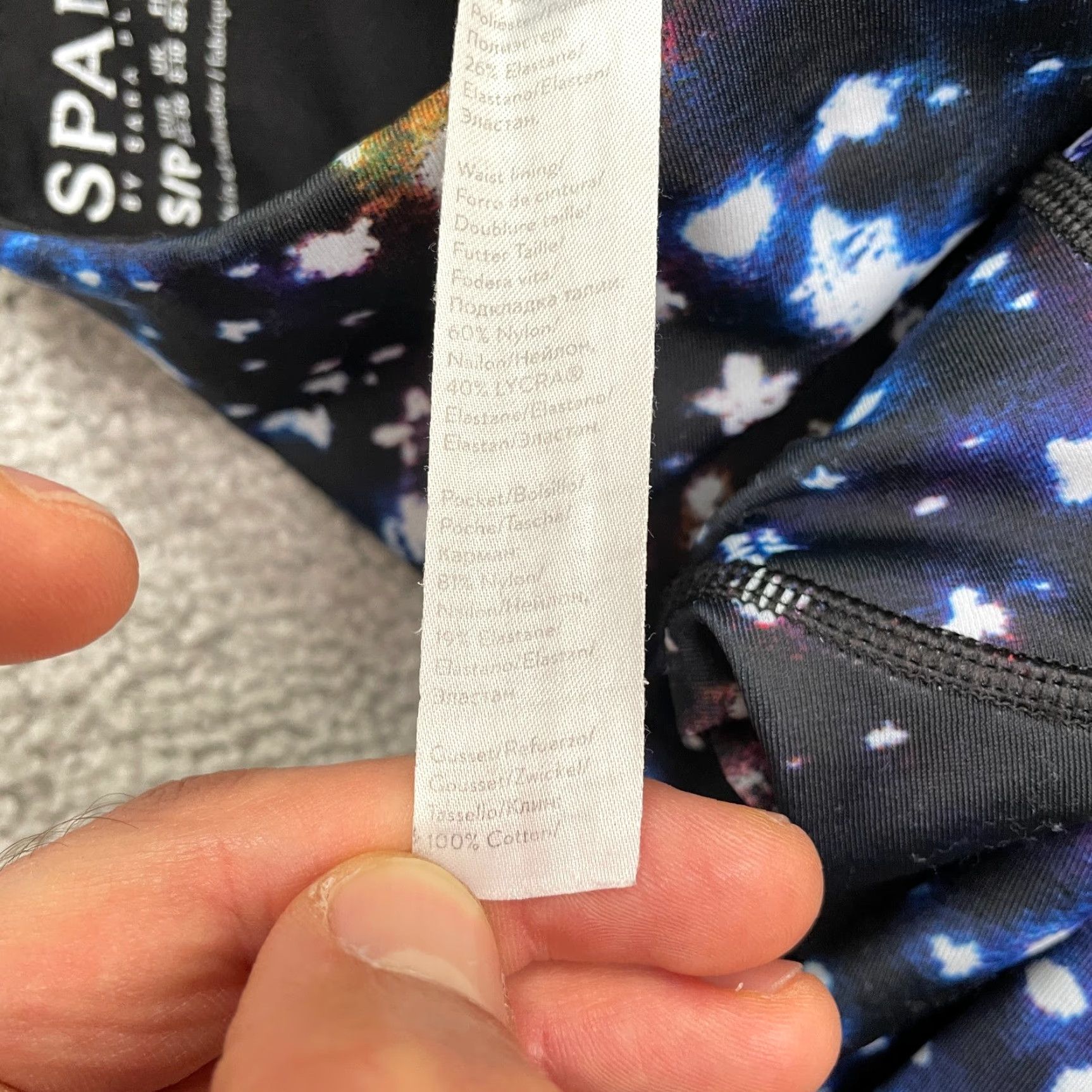 Spanx Spanx By Sara Blakely Cropped Compression Leggings Womens Small Multi Galaxy Gym Size 28" / US 6 / IT 42 - 6 Thumbnail