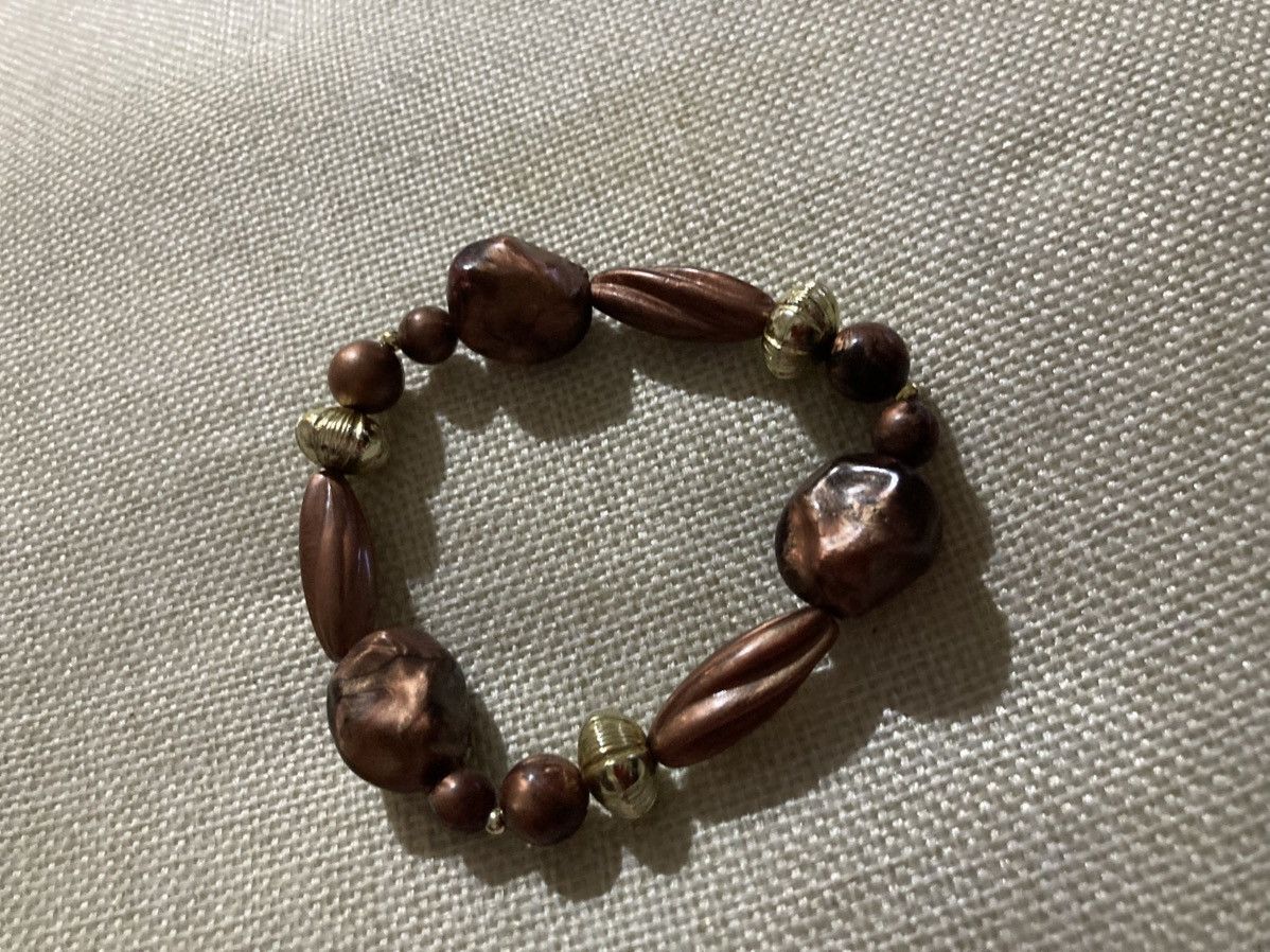 Other Brown coloured beaded abstract bracelet Size ONE SIZE - 1 Preview