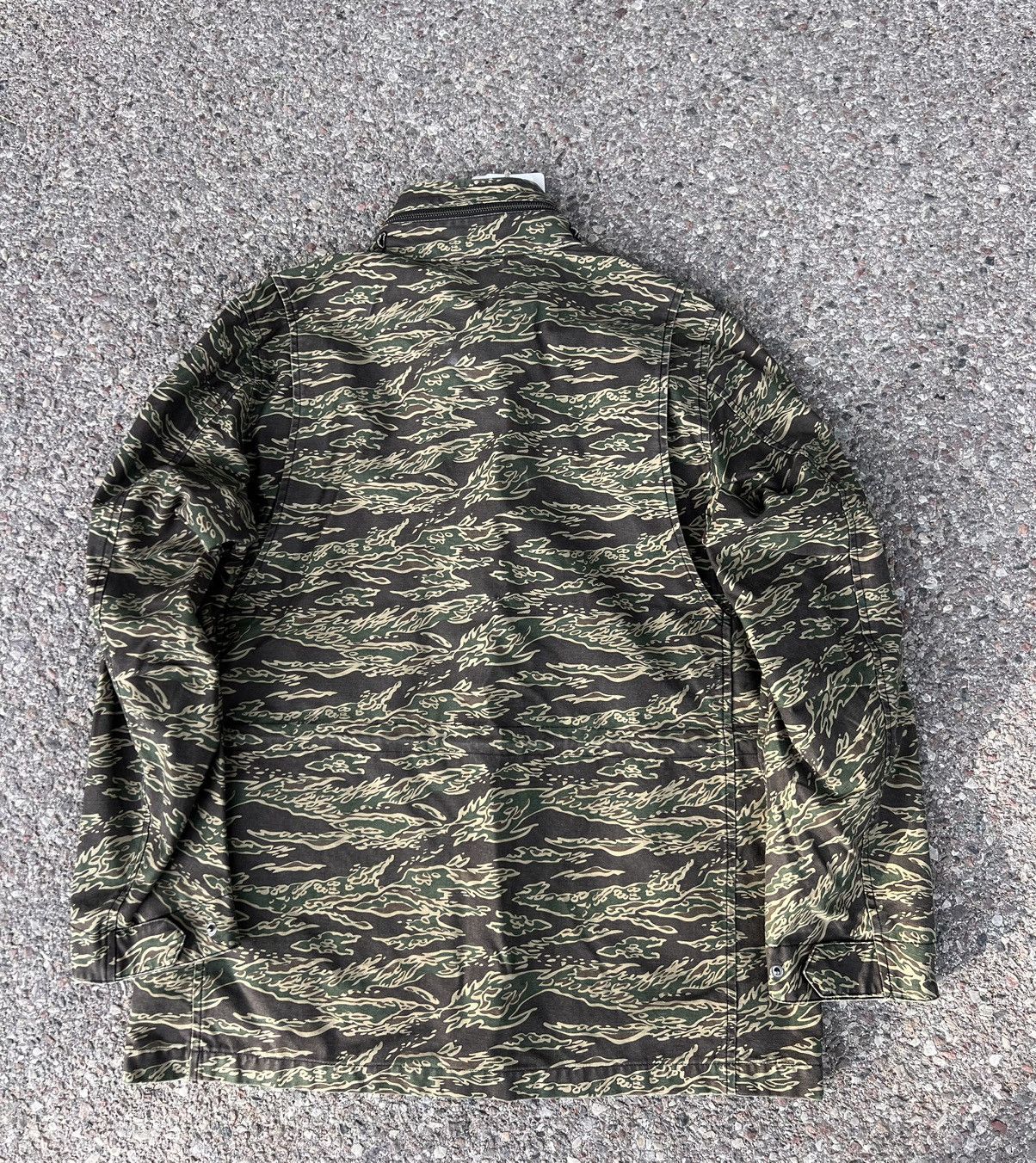 Carhartt × Carhartt Wip Carhartt Utility Camo Logo Jacket Size US L / EU 52-54 / 3 - 2 Thumbnail