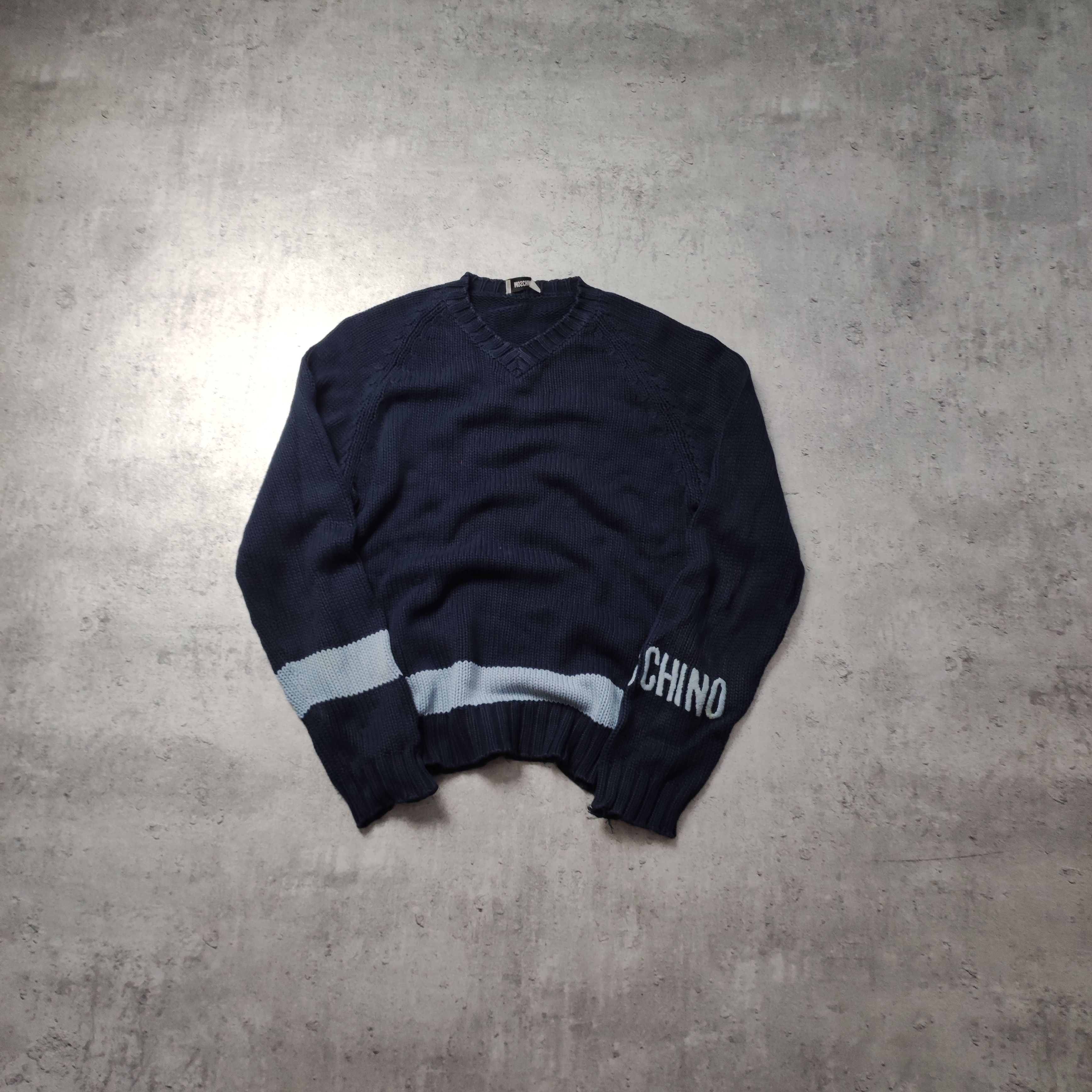 Moschino × Vintage 90s y2k Avant garde Moschino Sleeve Logo Navy Sweater Size US S / EU 44-46 / 1 - 1 Thumbnail