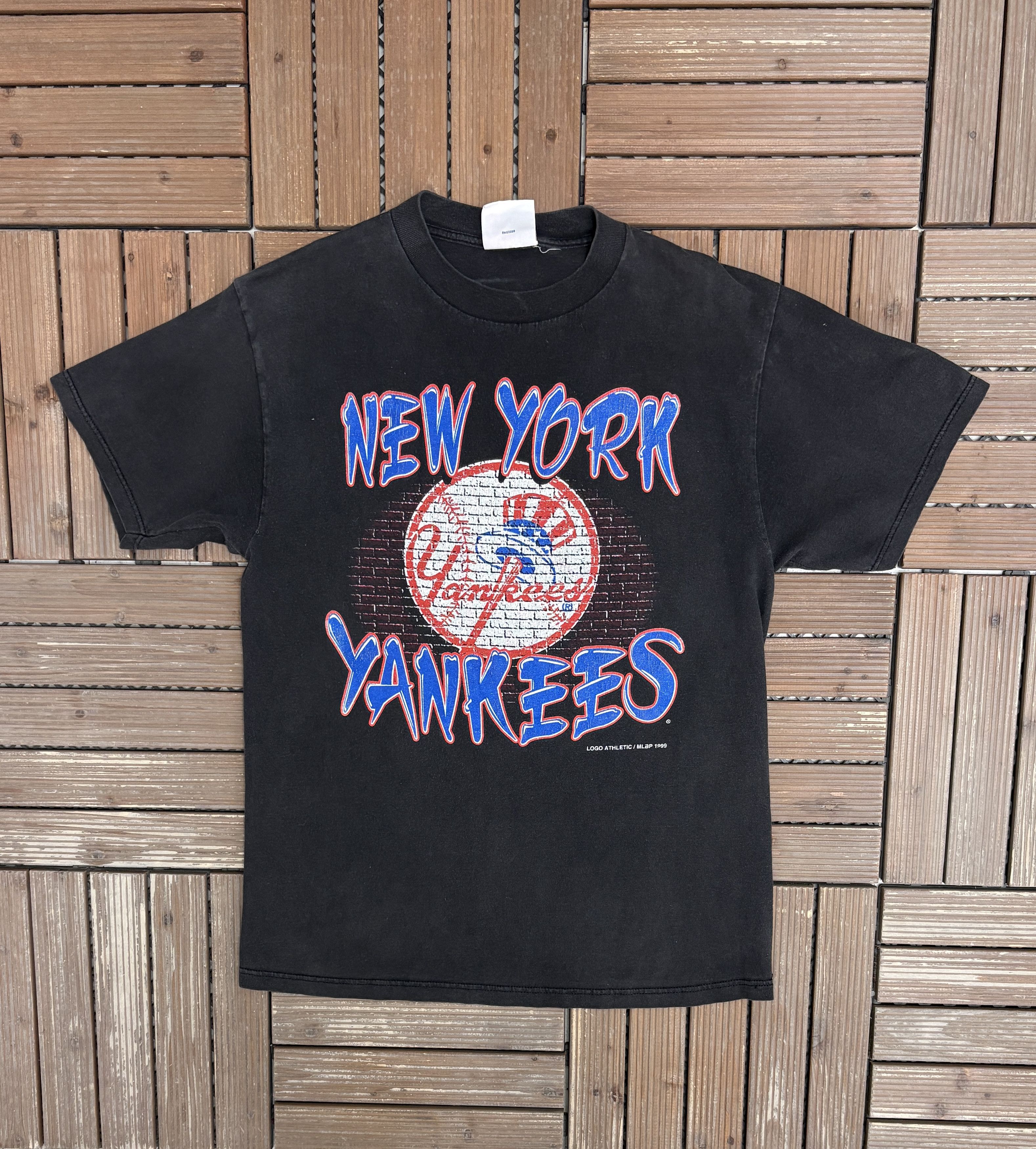 Vintage New York Yankees Vintage Black T-Shirt Tee Size US L / EU 52-54 / 3 - 1 Thumbnail
