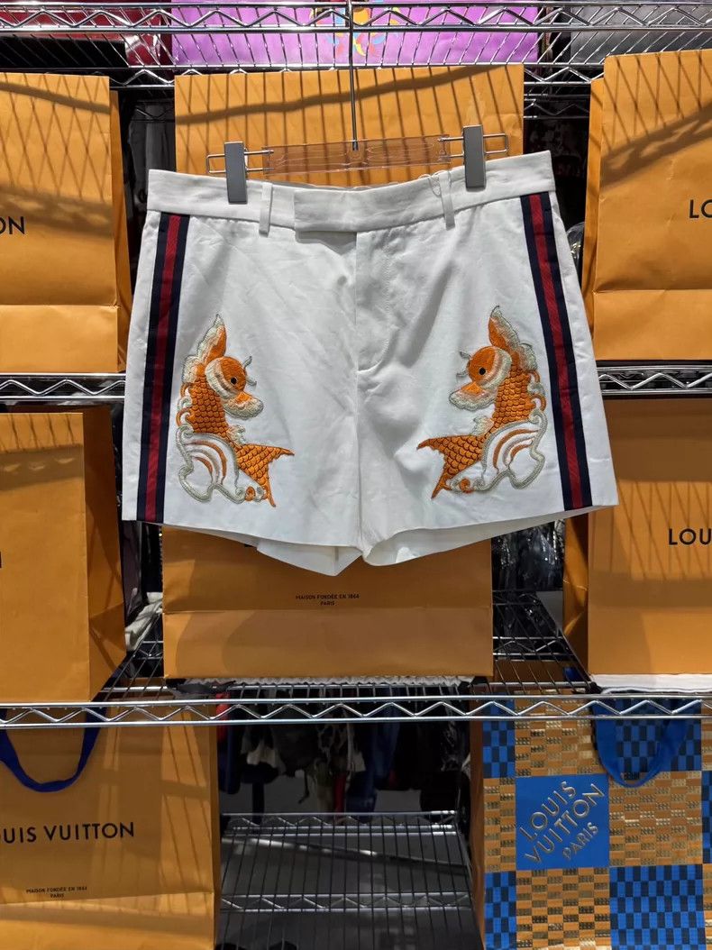 Gucci Gucci Embroidered White Shorts with Koi Design - dmc Size US 31 - 1 Thumbnail