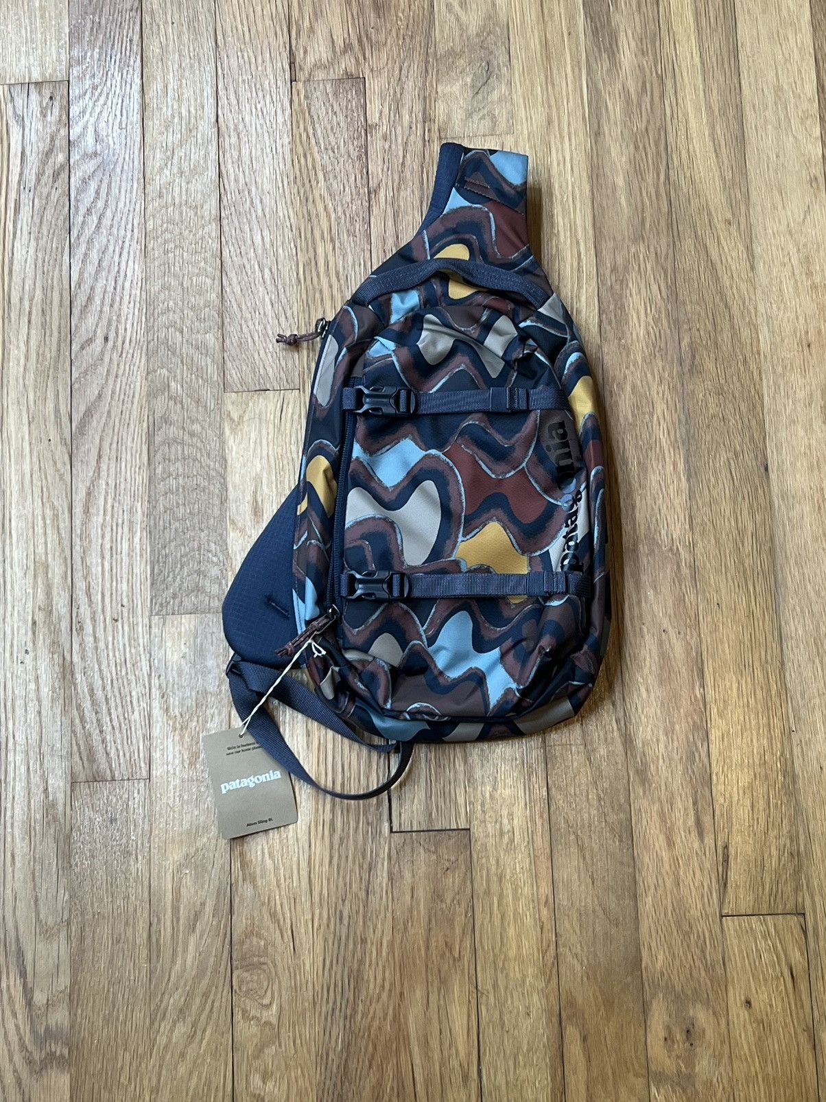 Patagonia Patagonia Atom Sling 8L Bag #48262 CUDM FA24 Currents Mauve Size ONE SIZE - 4 Thumbnail