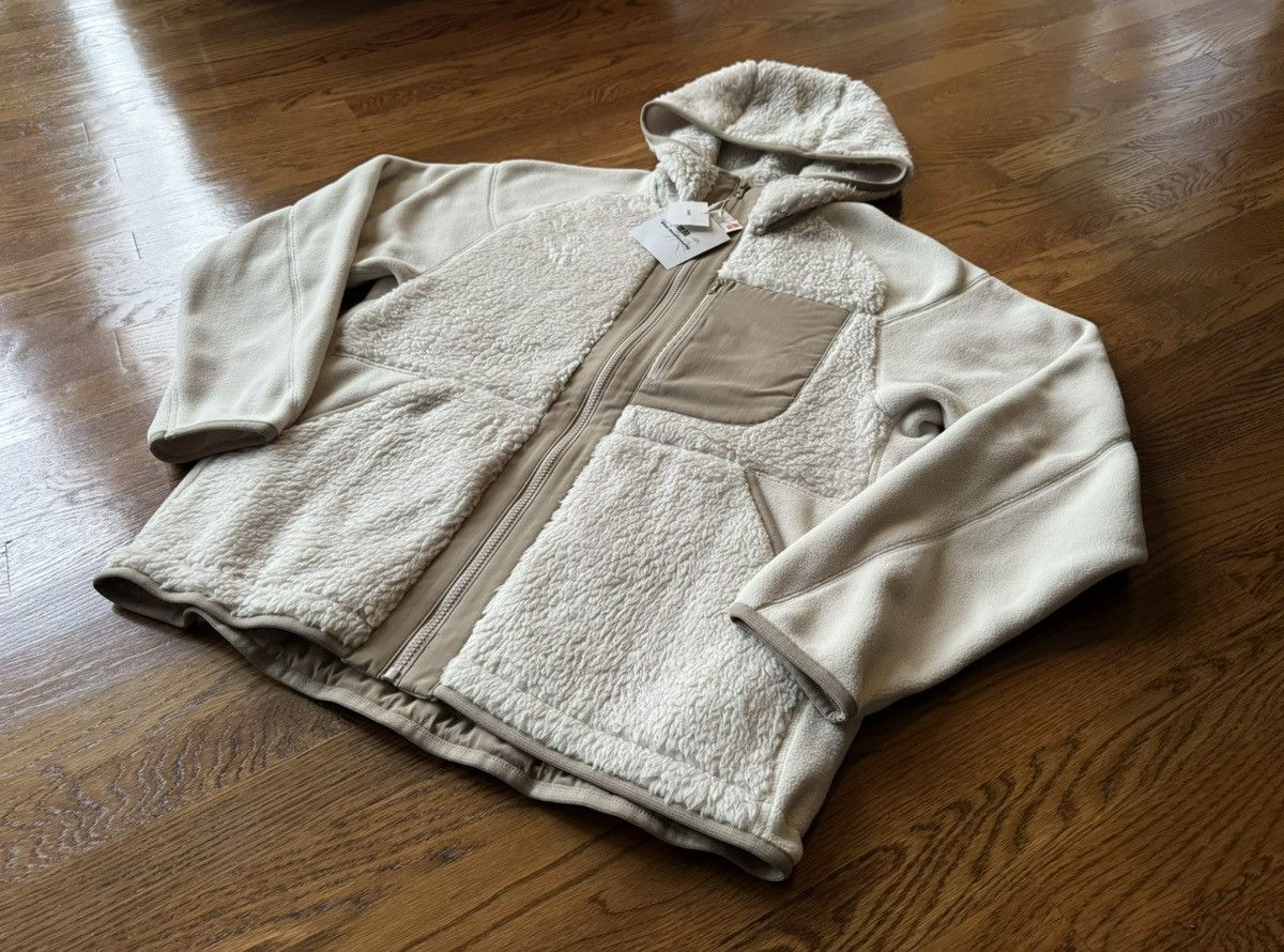 Uniqlo × White Mountaineering Medium White Fleece Long-Sleeve Hoodie Pullover Jacket Coat Size US M / EU 48-50 / 2 - 2 Thumbnail