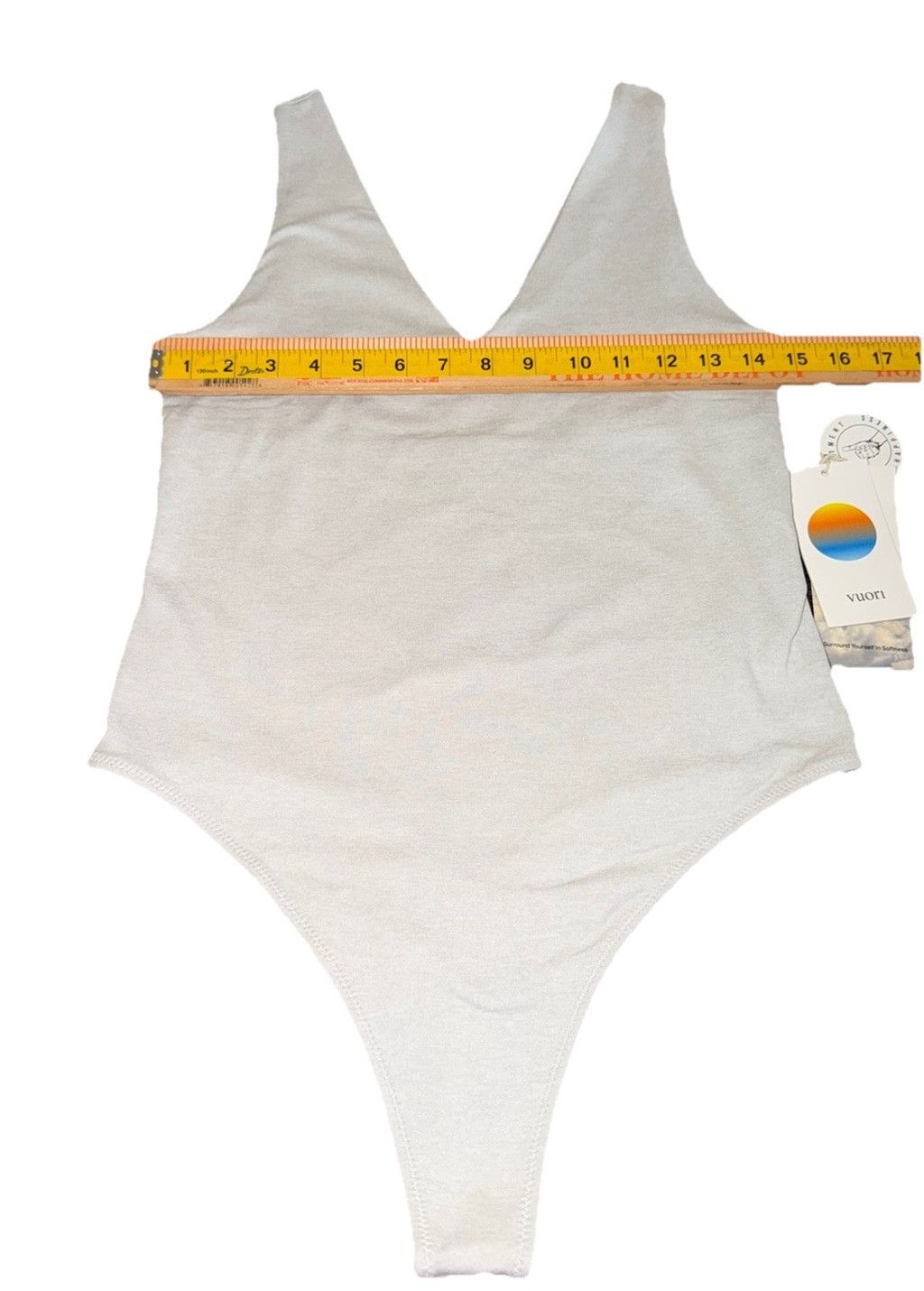 Vuori VUORI HALO BODYSUIT SALT HEATHER COLOR SIZE LARGE PTP 14.5” Size L / US 10 / IT 46 - 2 Thumbnail