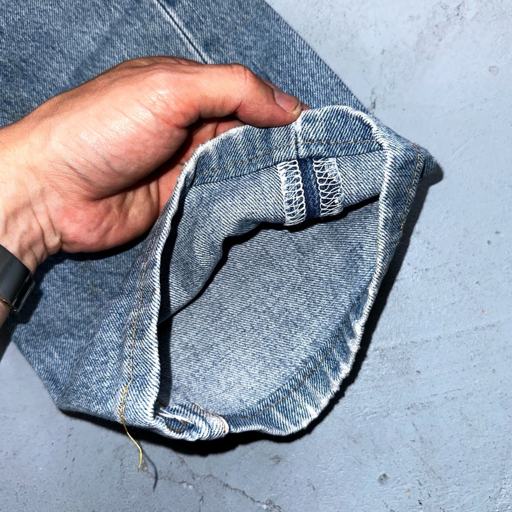 Levi's VINTAGE Levi's 501 Jeans Men 36x30 Blue Light Wash Straight 90s USA Classic 5-Pocket Denim Size US 36 / EU 52 - 4 Thumbnail