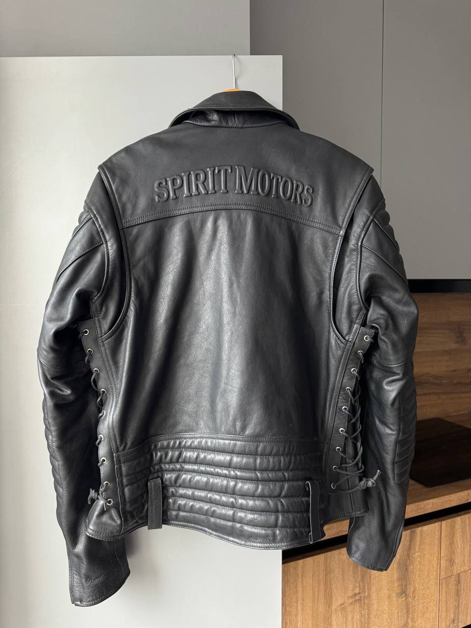Vintage Vintage Spirit Motors Biker Leather Jacket Size US XL / EU 56 / 4 - 2 Thumbnail