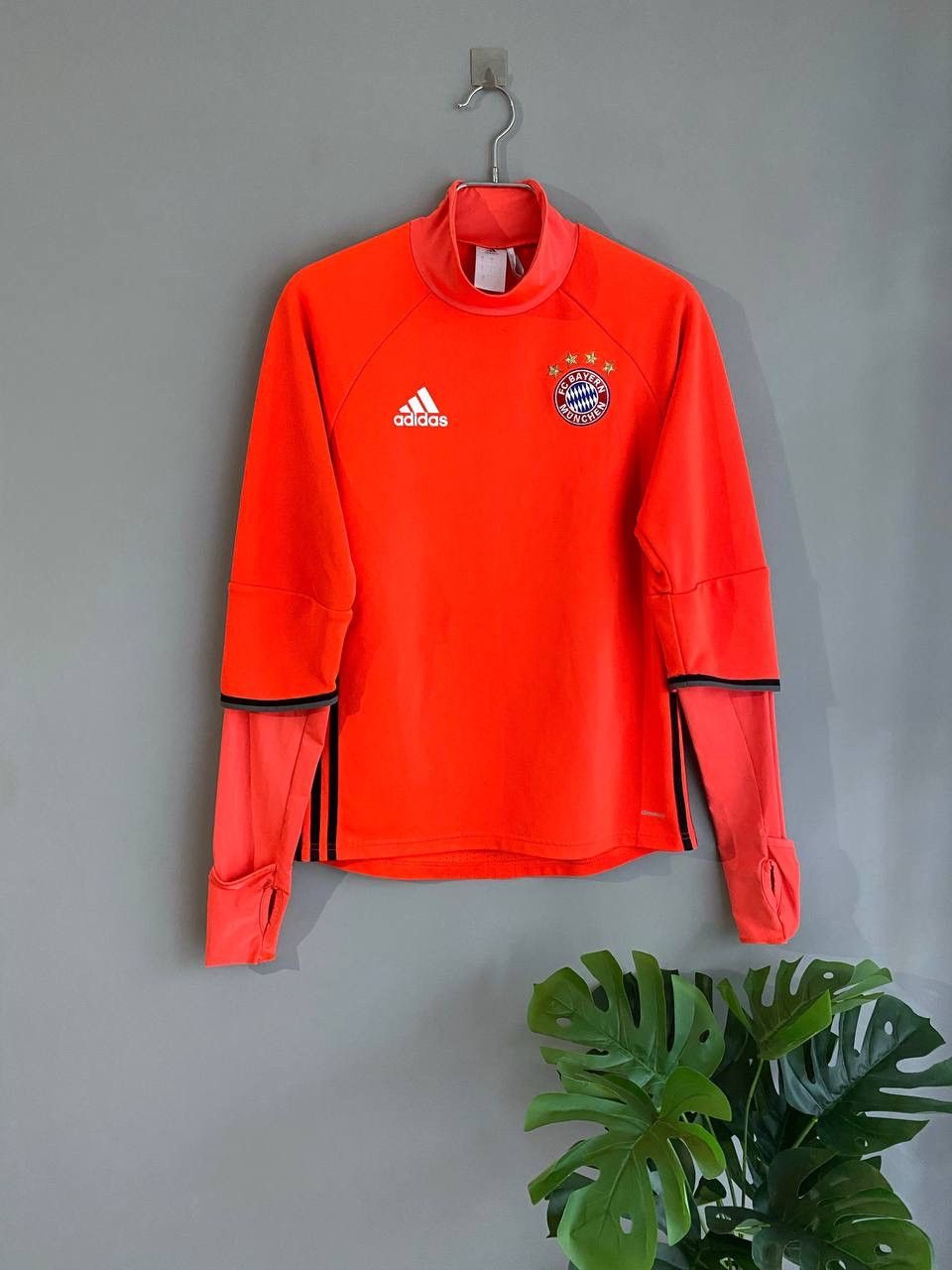 Adidas FC Bayern München Soccer Jersey Training Long Sleeve, Size S Size US S / EU 44-46 / 1 - 1 Thumbnail