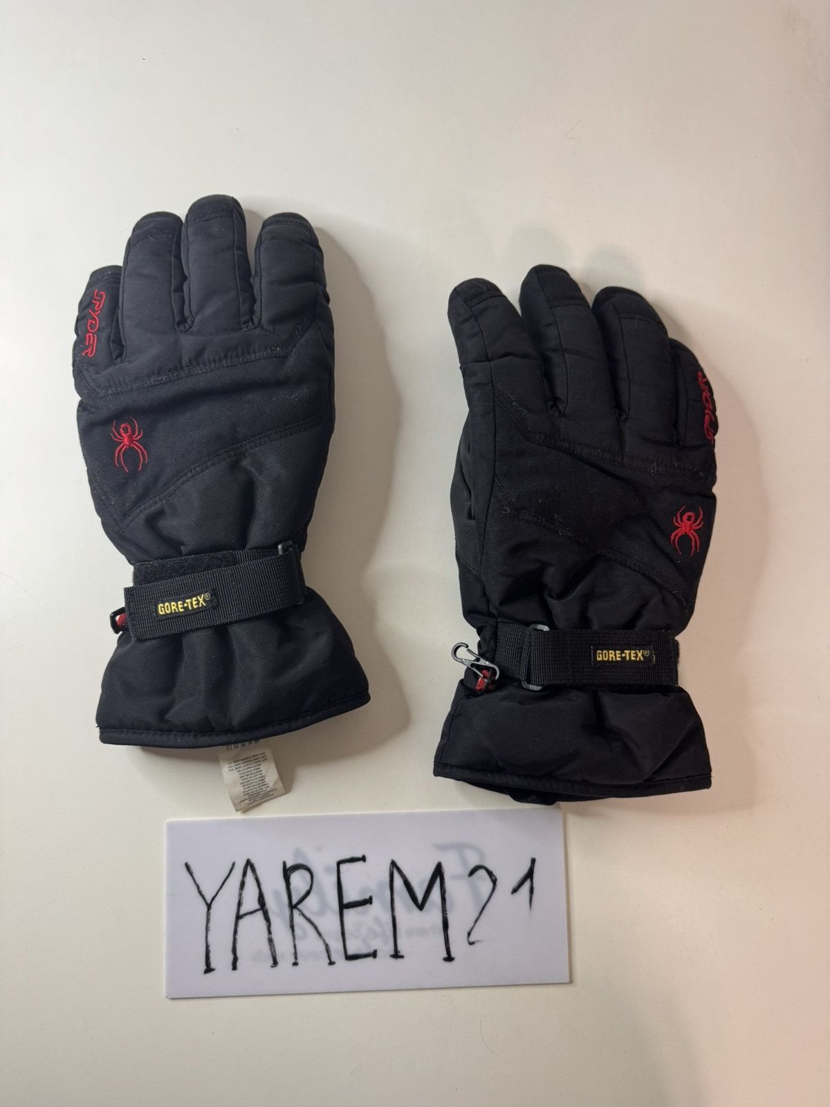 Spyder × Supreme Supreme x Spyder Gloves 'Black' | Grailed