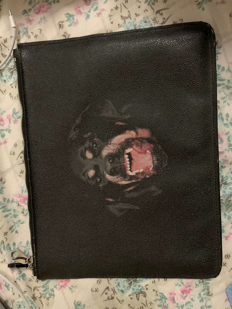 Givenchy Givenchy Dog Head Clutch Bag - dmc Size ONE SIZE - 1 Thumbnail