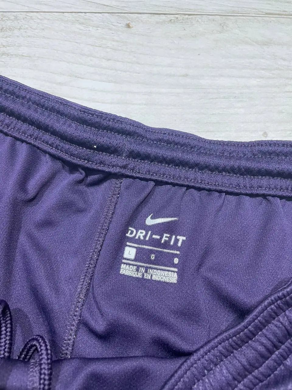 Nike Nike Tottenham Hotspur 2017 2018 Third Shorts Football Size US 34 / EU 50 - 3 Thumbnail