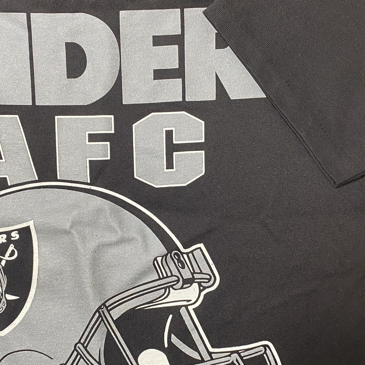 Other Vintage NFL Oakland Raiders AFC Black V-Neck Tee Size Large Size US L / EU 52-54 / 3 - 3 Thumbnail