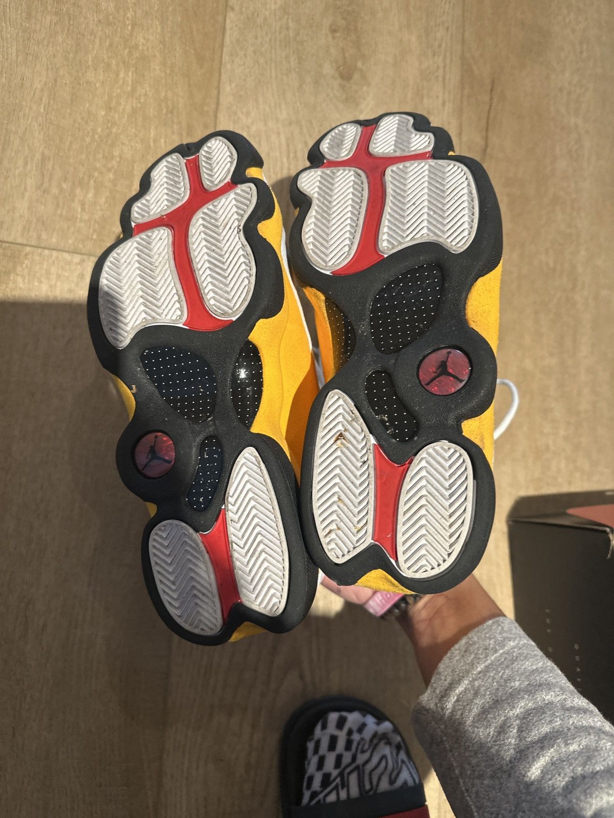 Jordan Brand Jordan 13 white and university gold Size US 8 / EU 41 - 4 Thumbnail