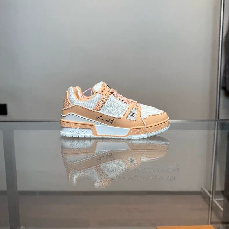 Louis Vuitton Louis Vuitton Trainer New Orange shoes Size US 5.5 / IT 35.5 - 7 Thumbnail