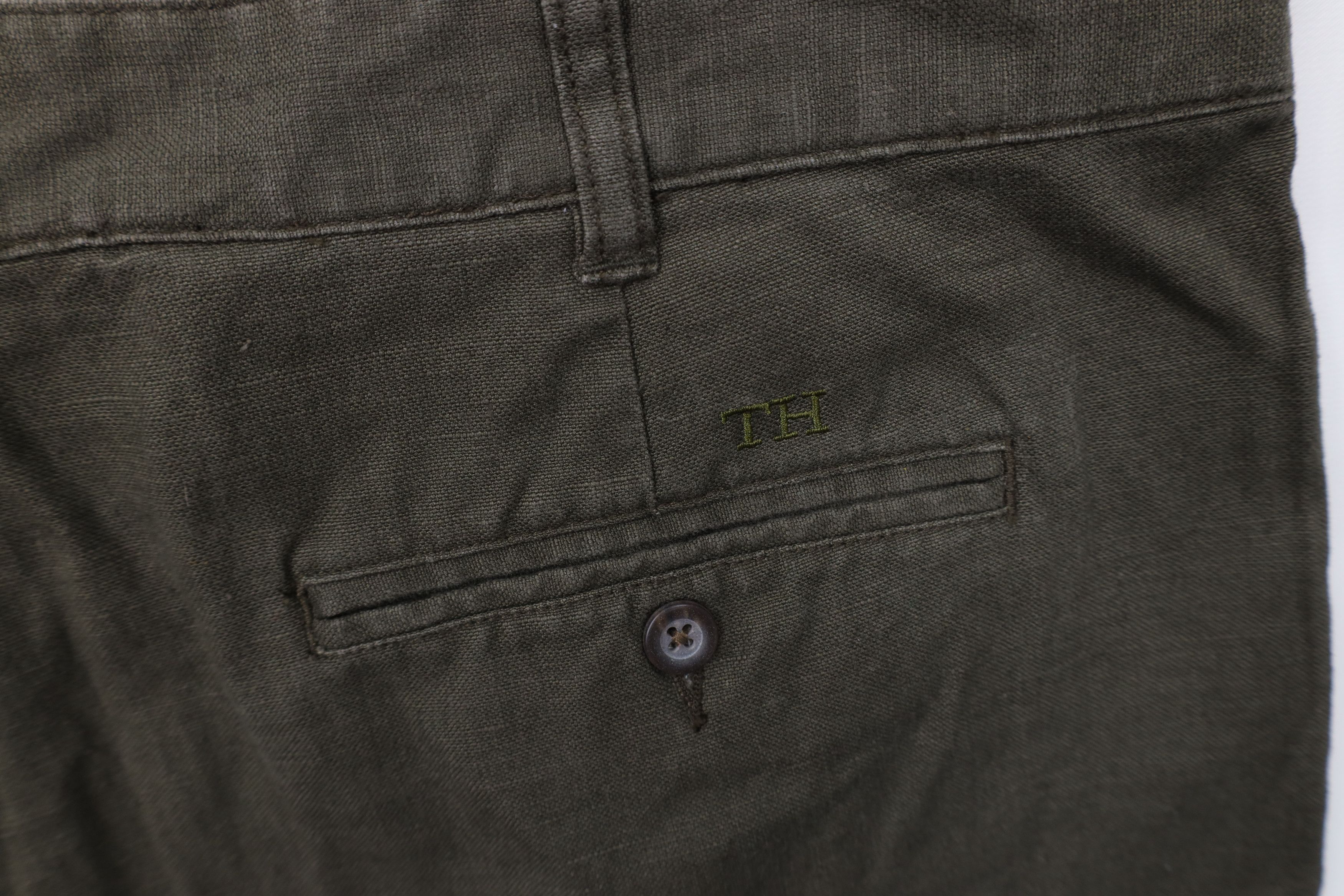 Tommy Hilfiger Deadstock Vintage 90s Tommy Hilfiger Pleated Chino Shorts Size US 38 / EU 54 - 13 Thumbnail