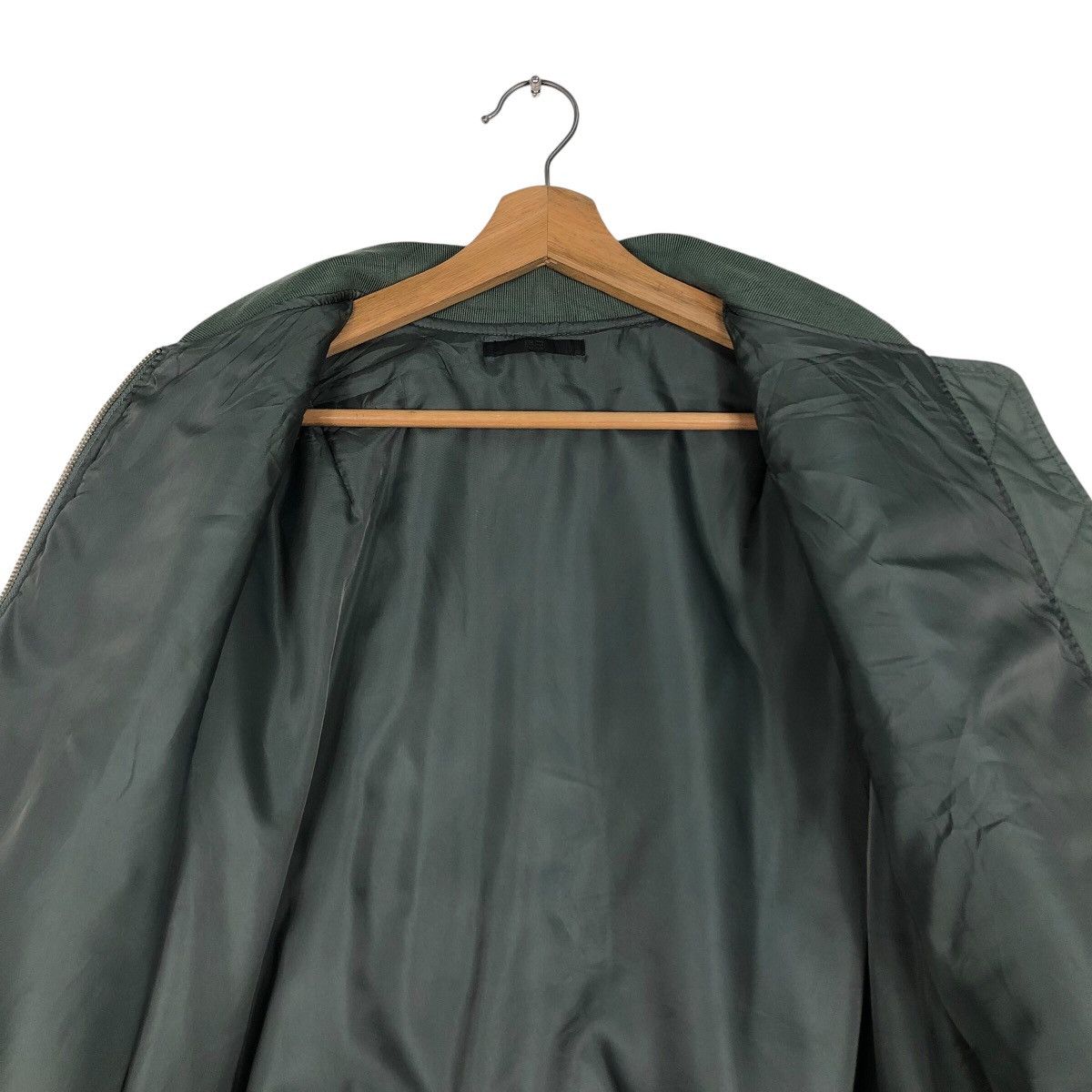 Japanese Brand 📌Vintage Riot Riot Bomber Jacket Fly Uniqlo Japan Size US XL / EU 56 / 4 - 15 Thumbnail