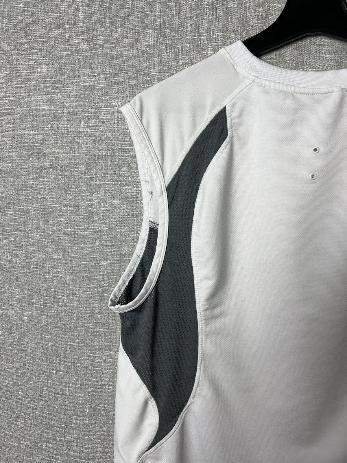 Nike × Vintage Vintage Nike Center Embroidered Logo Sphere Dry Tank Top Size US L / EU 52-54 / 3 - 10 Thumbnail