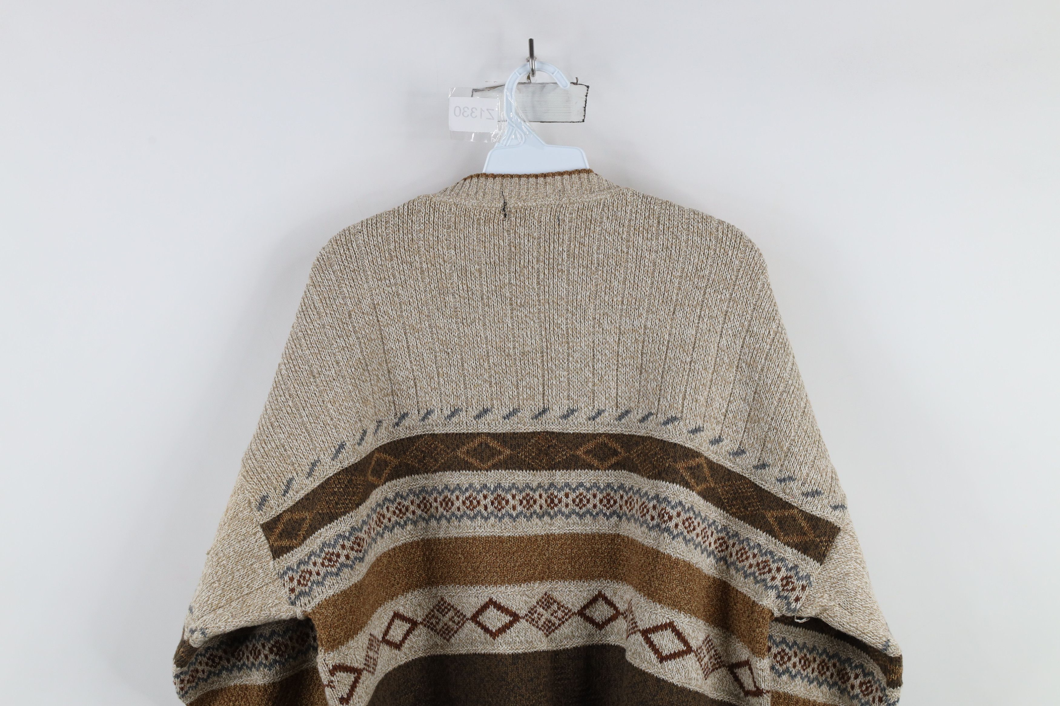 Vintage Vintage 90s Streetwear Fair Isle Knit V-Neck Sweater USA Size US L / EU 52-54 / 3 - 7 Thumbnail