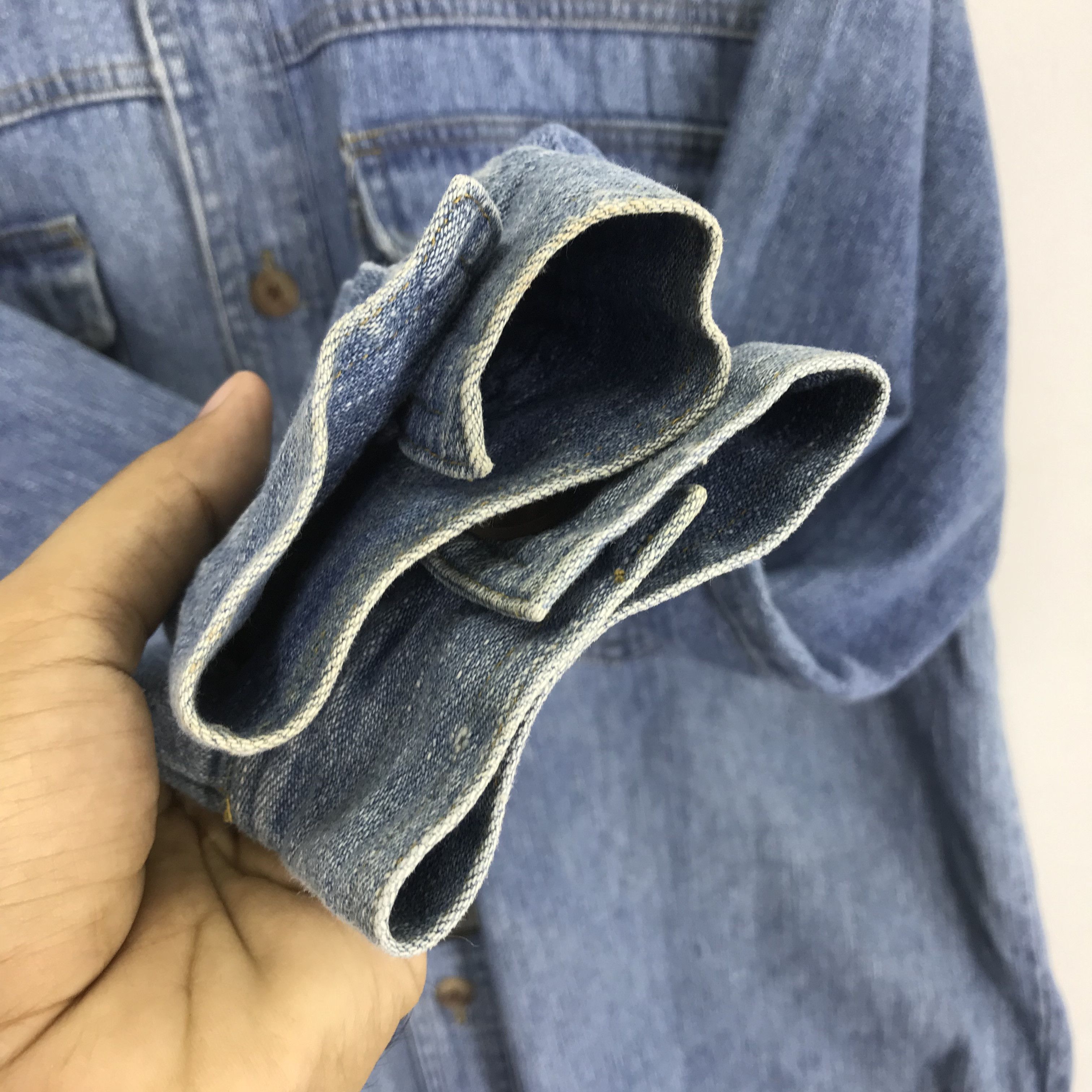 Versace Jeans Couture × Vintage Vintage 90's Versace Jeans Couture Denim Jeans Shirt Size US M / EU 48-50 / 2 - 7 Thumbnail