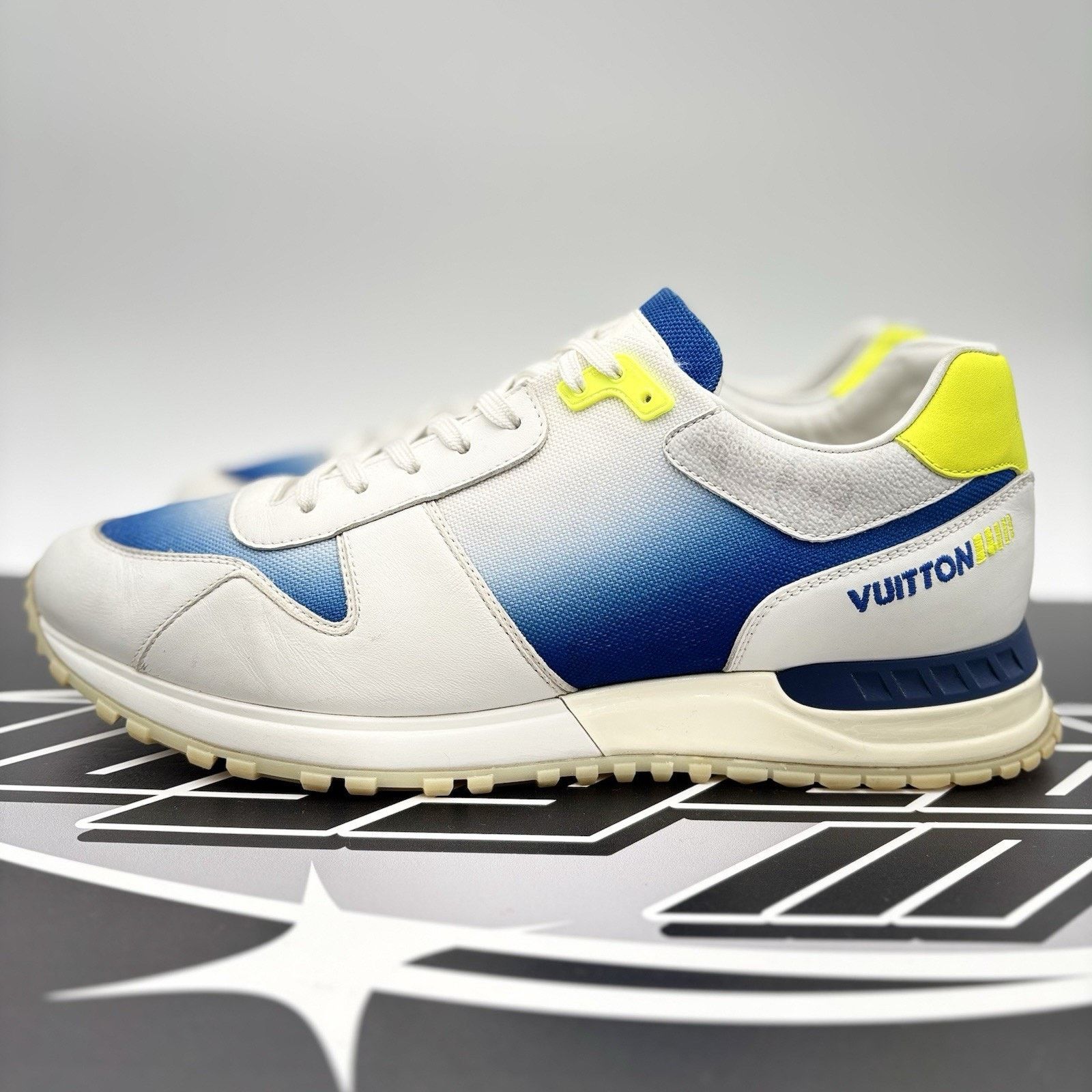 Louis Vuitton Louis Vuitton Run Away ' Eclipse Blue Gradation ' | CLEAN Size US 9 / EU 42 - 1 Thumbnail