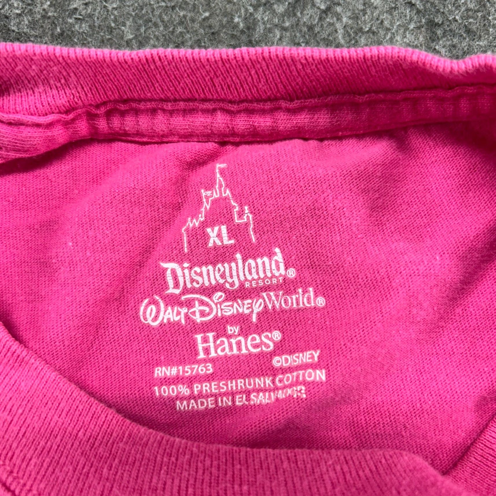 Hanes VINTAGE Walt Disney Shirt Mens XL Pink Winnie The Pooh Piglet Eayore Tigger Y2K Size US XL / EU 56 / 4 - 2 Thumbnail