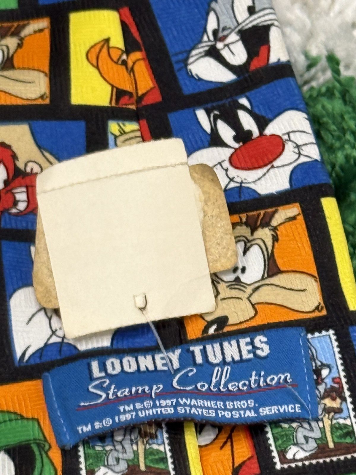 Warner Bros RARE Vintage 1997 Looney Toons Stamp Collection Neck Tie Size ONE SIZE - 4 Thumbnail