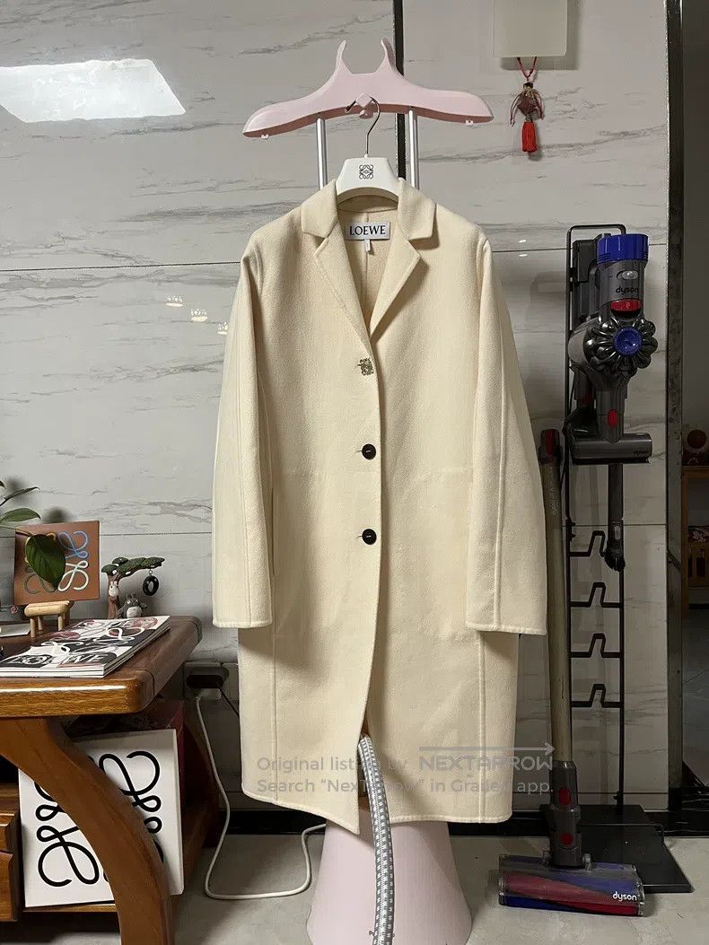 Loewe Loewe Beige Cashmere and Wool Coat, 90% Wool 10% Cashmere Size XS / US 0-2 / IT 36-38 - 1 Thumbnail