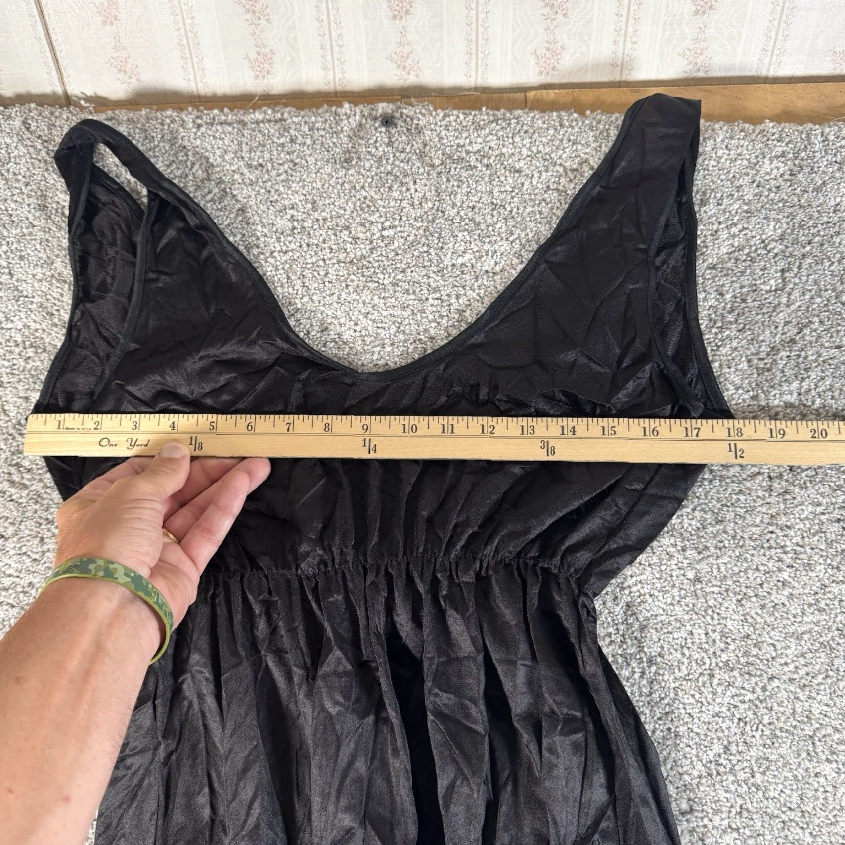 Vintage VINTAGE 80s Slip Dress Size M Nylon Boudoir Dark Romantic Goth Witchy Vamp Noir Dress Long Black Nylon Slips Women Size M / US 6-8 / IT 42-44 - 6 Thumbnail