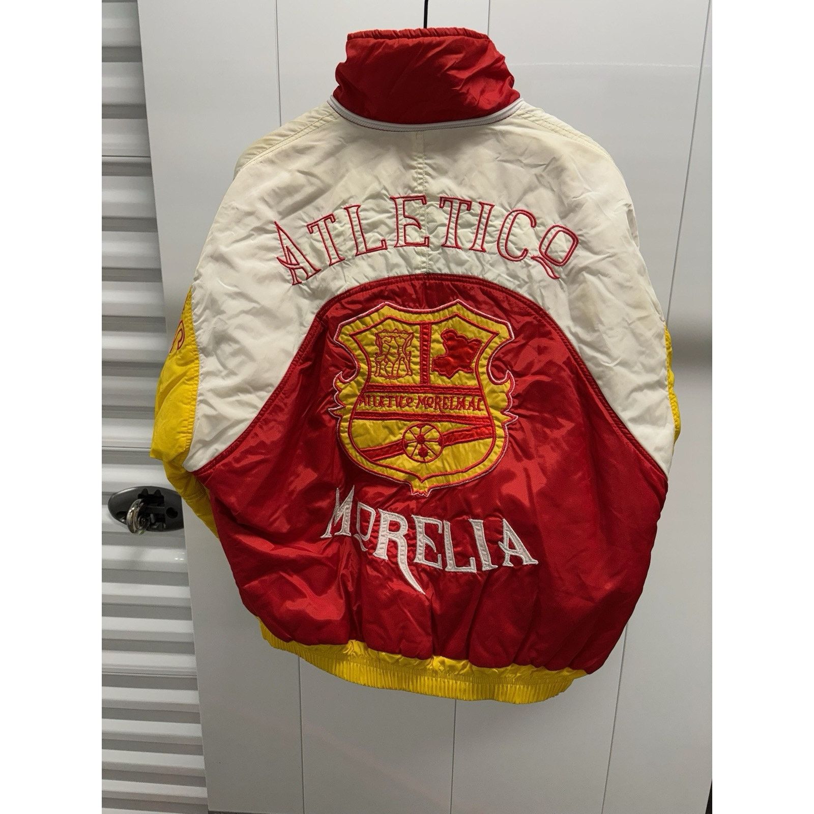 Vintage Vintage Atletico Morelia Canarios Puffer Jacket Size 42 Size US L / EU 52-54 / 3 - 2 Thumbnail