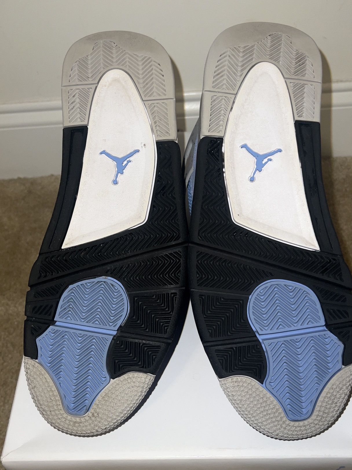 Jordan Brand AIR JORDAN 4 RETRO “UNIVERSITY BLUE” Size US 13 / EU 46 - 6 Thumbnail