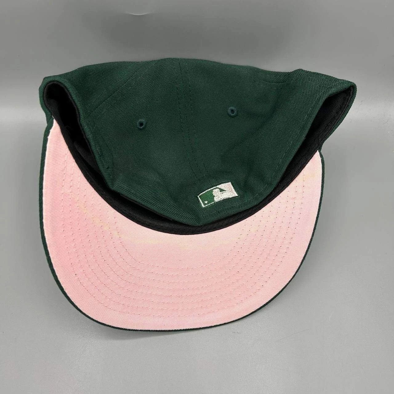 New Era New York Mets Hat Men 7 1/2 Green Pink Embroidered Fitted Size ONE SIZE - 7 Thumbnail