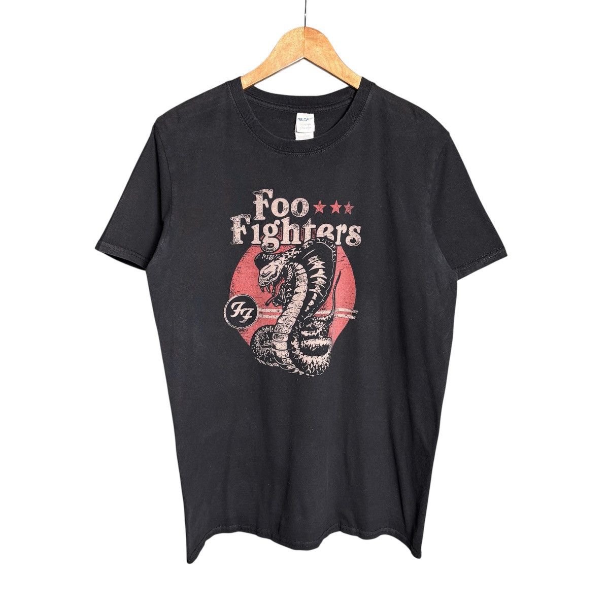 Band Tees Vintage Y2K Foo Fighters Rock Band Tee Size US L / EU 52-54 / 3 - 1 Thumbnail