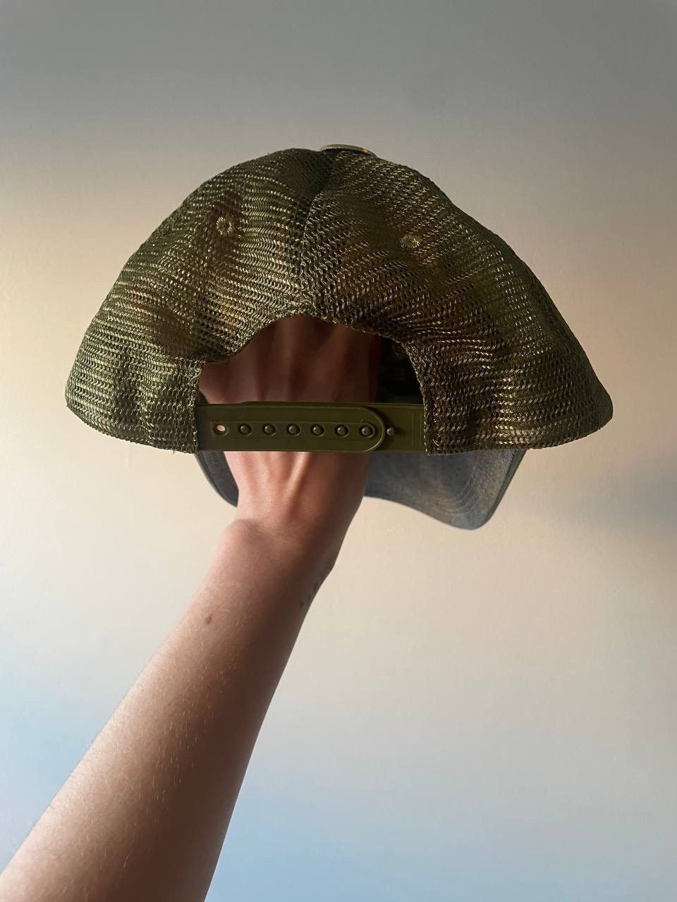 Christian Audigier VINTAGE ED HARDY BY CHRISTIAN AUDIGIER SWAROSKI TRUCKING HAT Size ONE SIZE - 4 Thumbnail