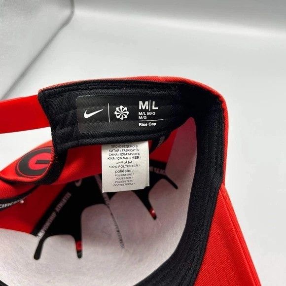 Nike Georgia Bulldogs x Nike Rise Hat Men M-L Red Snap Back Cap Size ONE SIZE - 6 Thumbnail