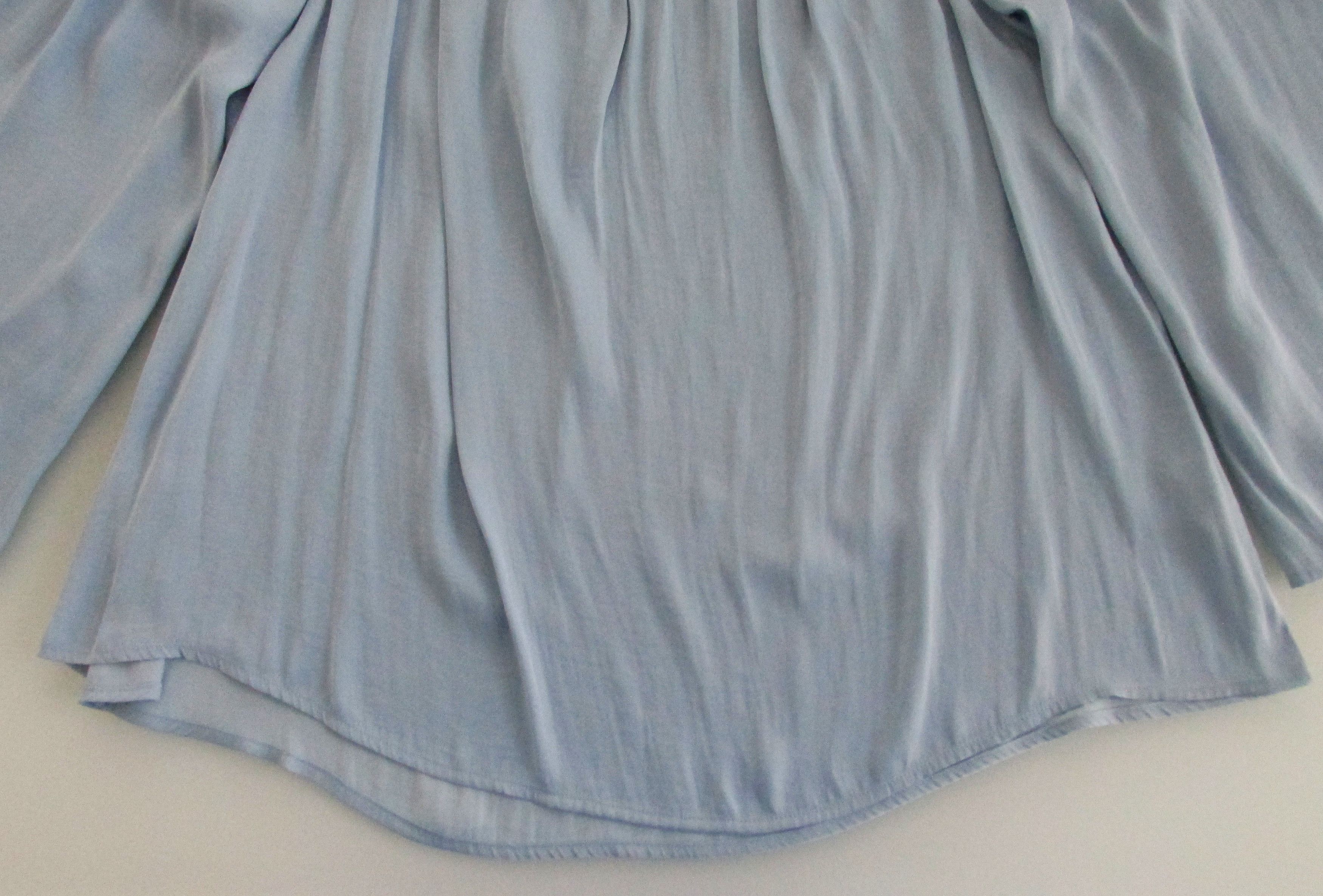 Vince Camuto Vince Camuto (NWT) Cold (Open) Shoulder Blouse Size Small Size S / US 4 / IT 40 - 5 Thumbnail