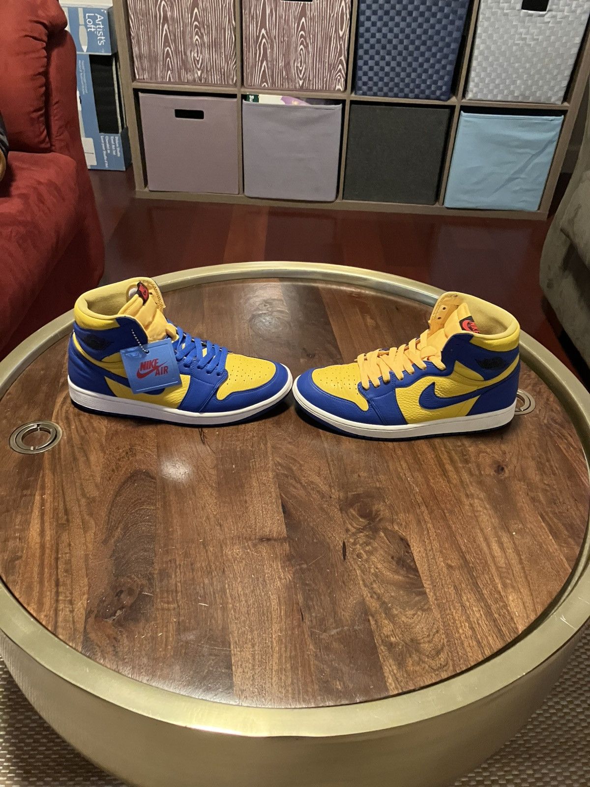 Jordan Brand Nike Air Jordan 1 Retro OG High Reverse Laney FD2596-700 Size US 11 / IT 41 - 3 Thumbnail