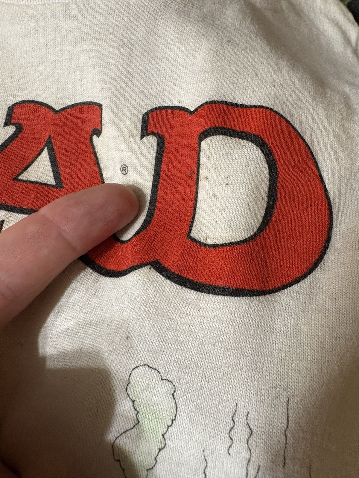 Vintage Vintage MAD Magazine Tshirt It’s Like A Jungle Comic Grail Size US L / EU 52-54 / 3 - 5 Thumbnail