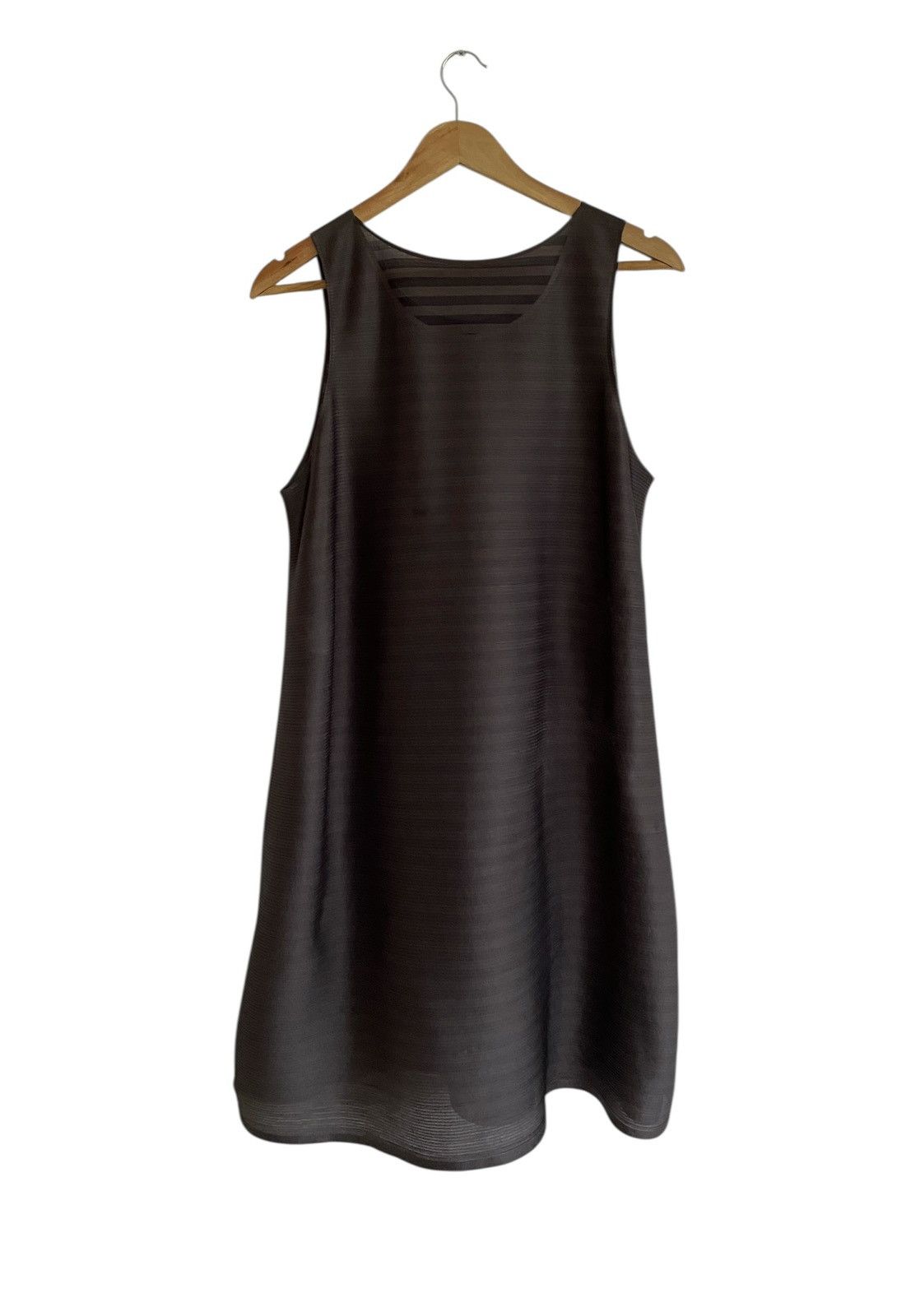 Pleats Please Issey Miyake Vintage Brand Pleast Please Issey Miyake Dress 1990s Size S / US 4 / IT 40 - 2 Thumbnail
