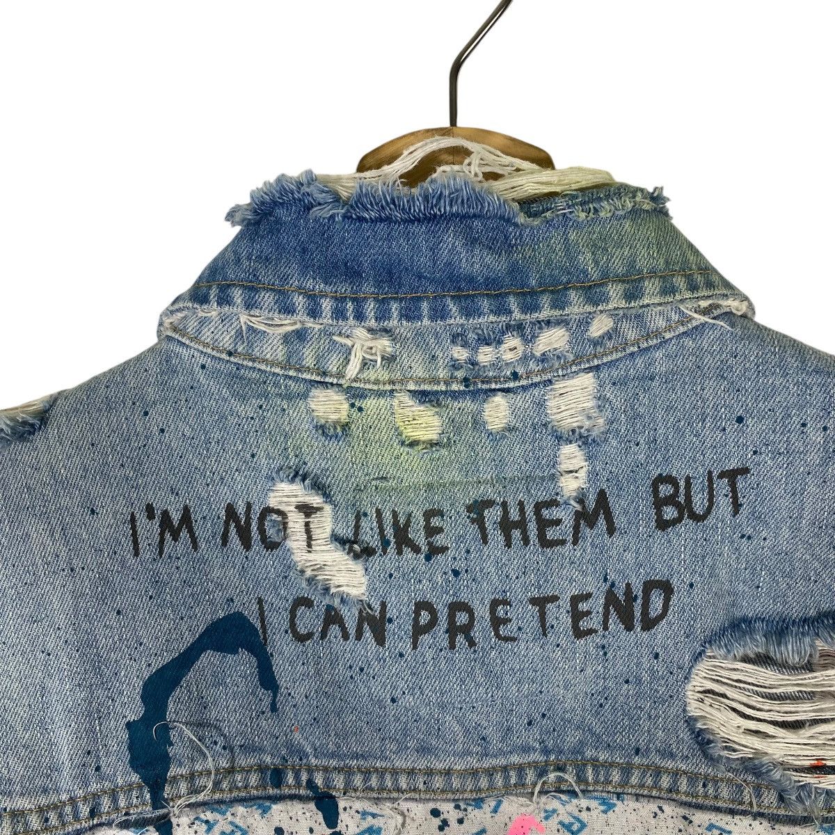 Zara Zara Distressed Denim Trucker Painted Jacket M Size Size US M / EU 48-50 / 2 - 15 Thumbnail
