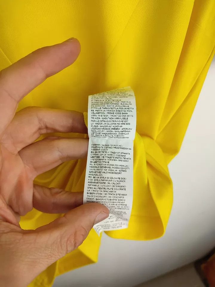 Puma Chris#33 Bundesliga 2018-19 Borussia Dortmund Kit Soccer Size US L / EU 52-54 / 3 - 6 Thumbnail