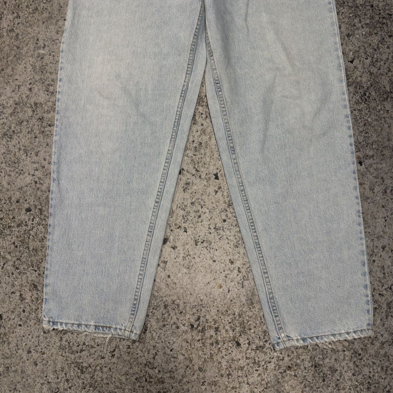 Levi's Vintage 1990s Levi’s 560 Loose Fit Tapered Thrashed Jeans Size US 39 - 13 Thumbnail