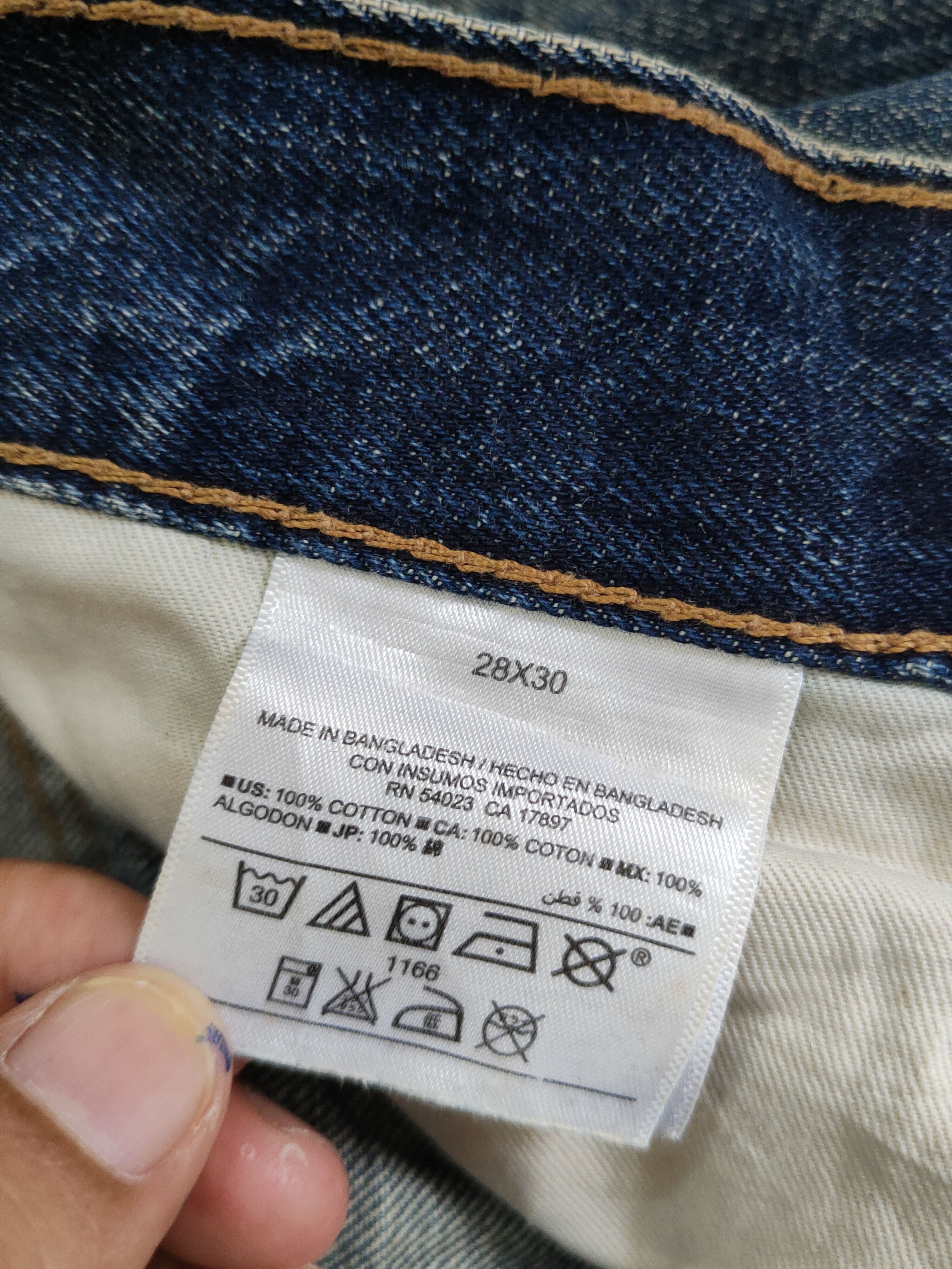 Vintage Old Navy Dark Blue Distressed Ripped denim Jeans #W1567 Size US 29 - 13 Thumbnail